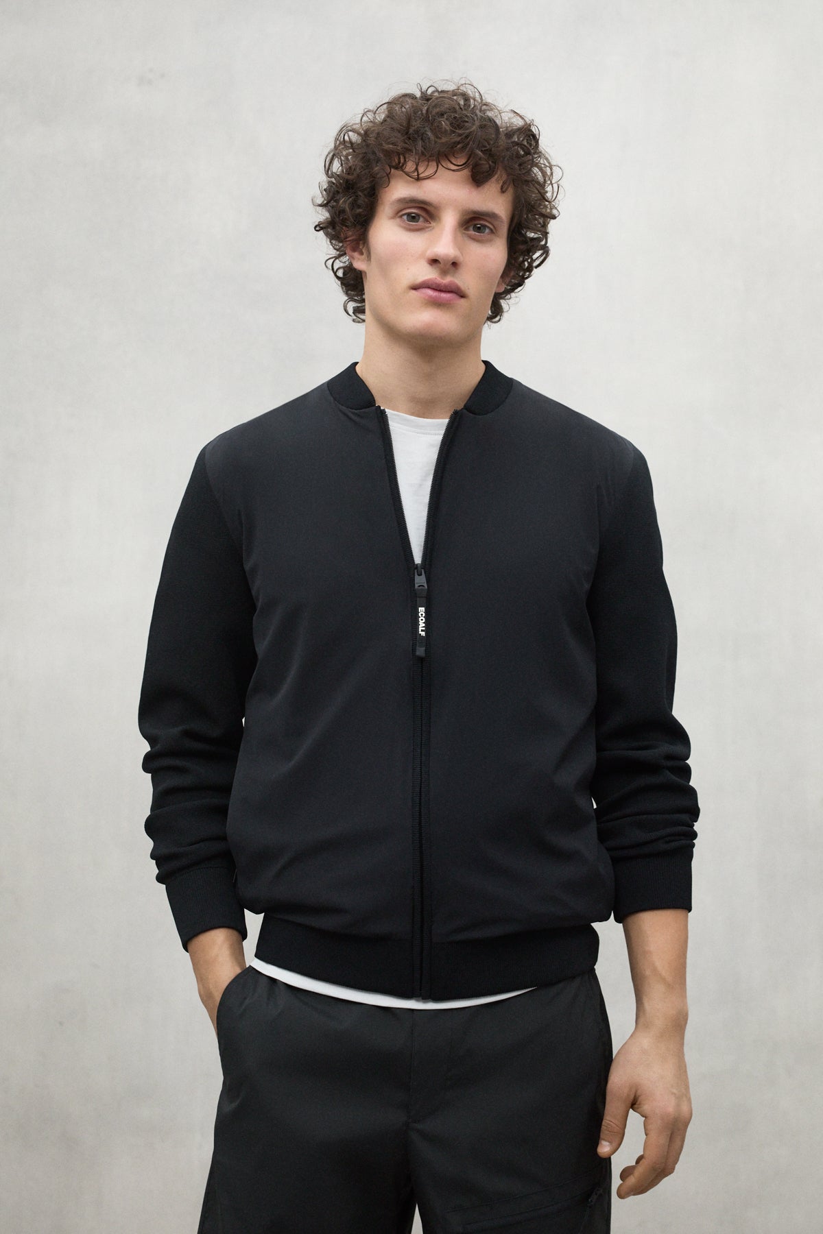ecoalf-chaqueta-de-punto-kobus-negra-de-hombre image 2