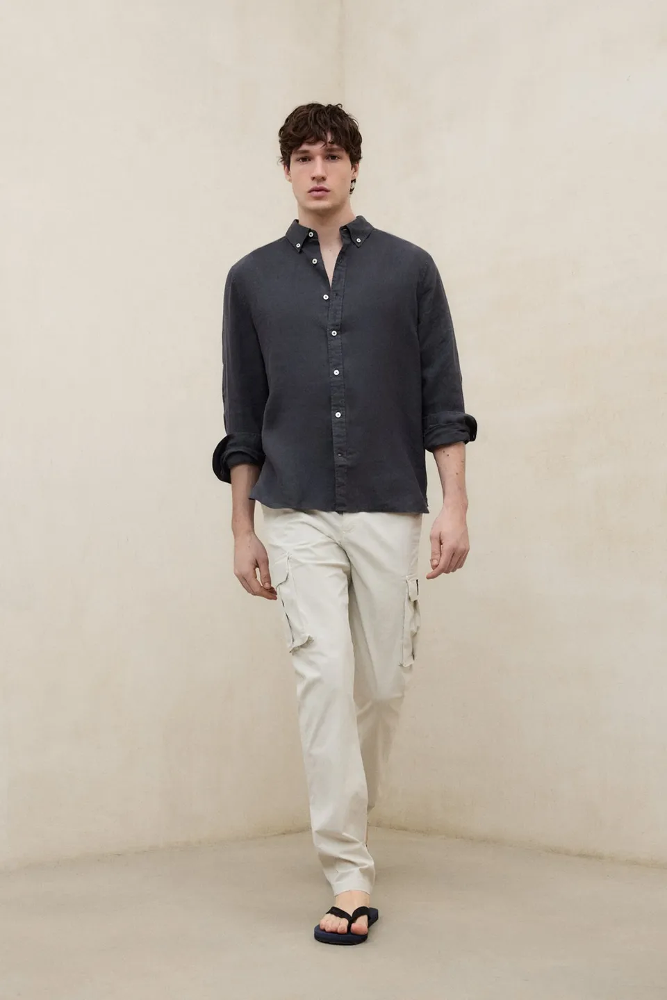 camisa-malibu-de-ecoalf-para-hombre-100-lino-gris-oscuro-manga-larga-fit-regular image 1
