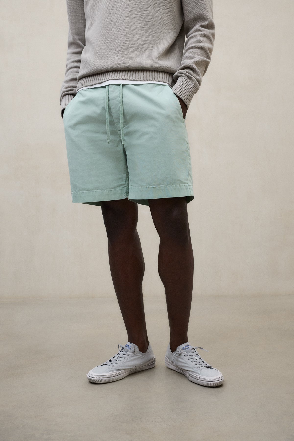 ecoalf-shorts-ethic-verdes-bermudas-de-algod-n-regenerativo-con-tinte-natural image 2
