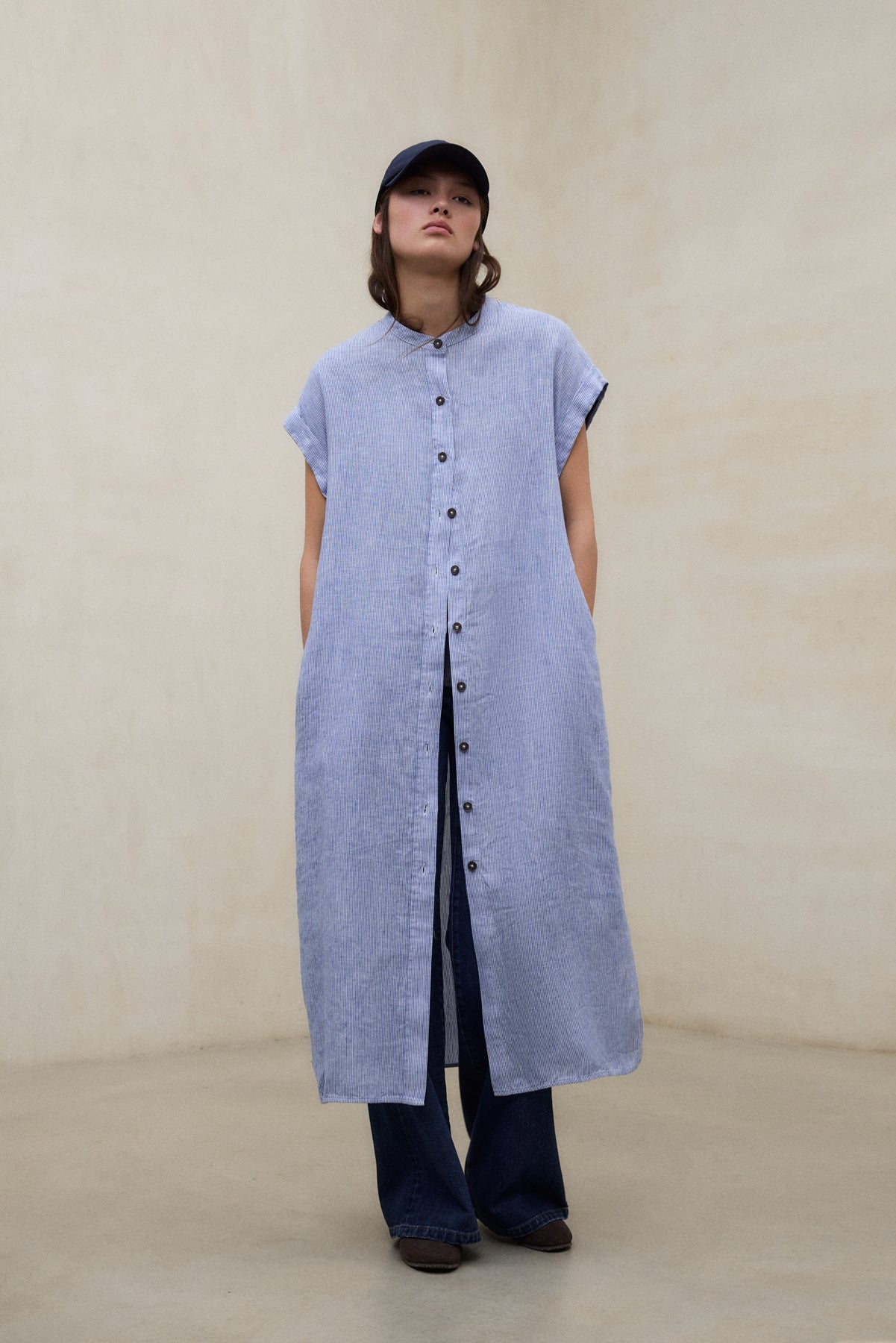 vestido-ecoalf-amatista-azul-para-mujer-80-lino-manga-corta-y-cuello-mao image 3