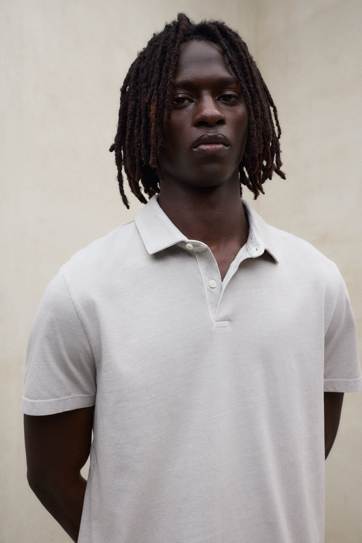 polo-ecoalf-theo-de-punto-jersey-en-algod-n-reciclado-color-gris-hombre-fit-regu image 4