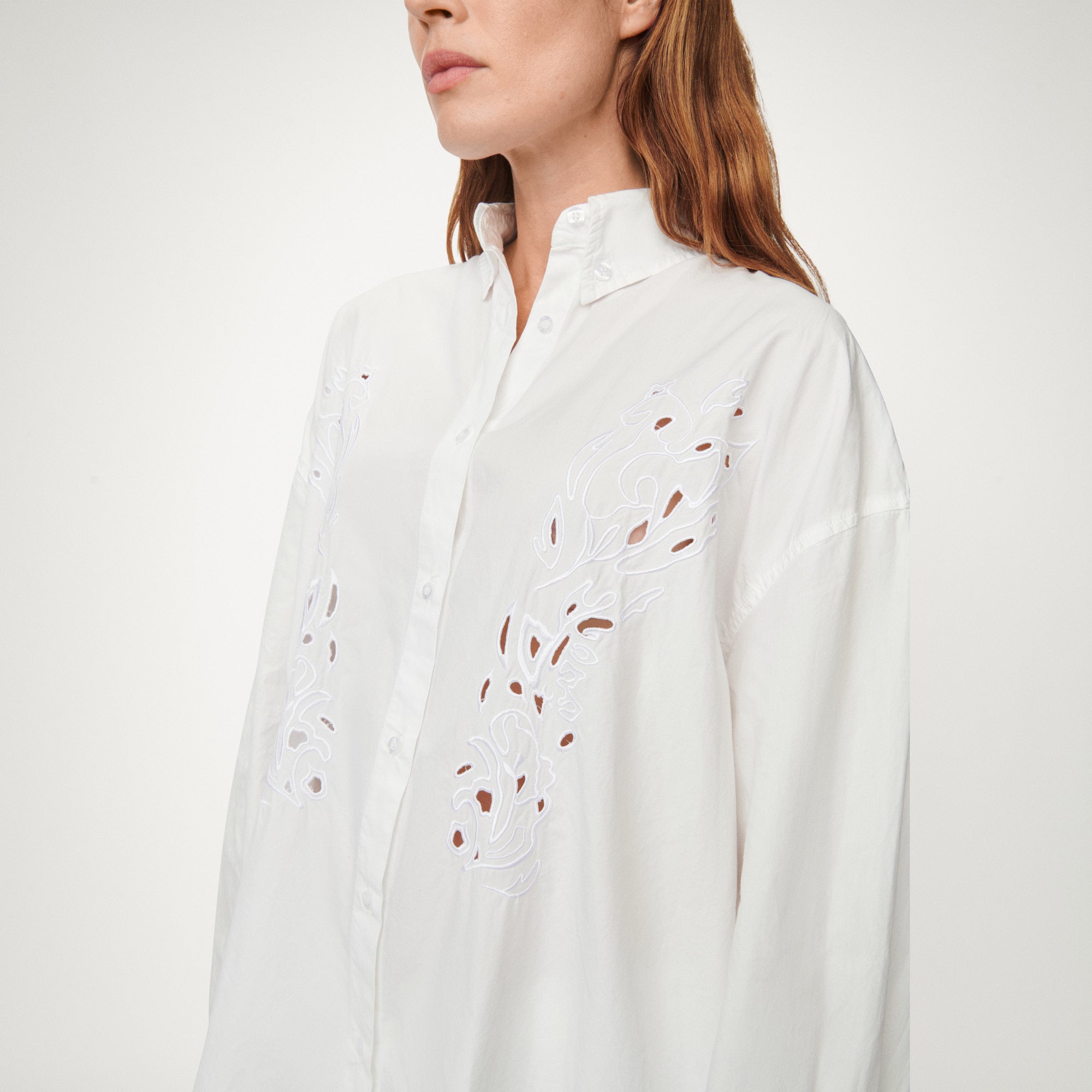 lois-blake-camisa-oversize-blanca image 4