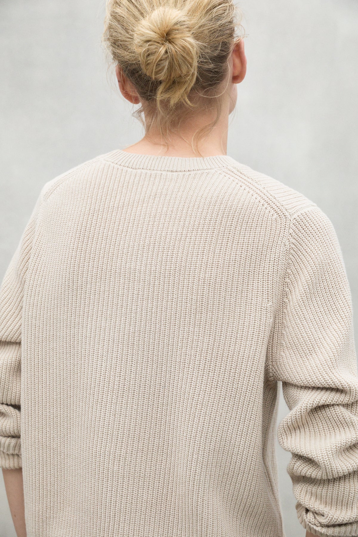ecoalf-jersey-inga-beige-de-punto-70-algod-n-org-nico-y-30-lino-fit-regular image 7