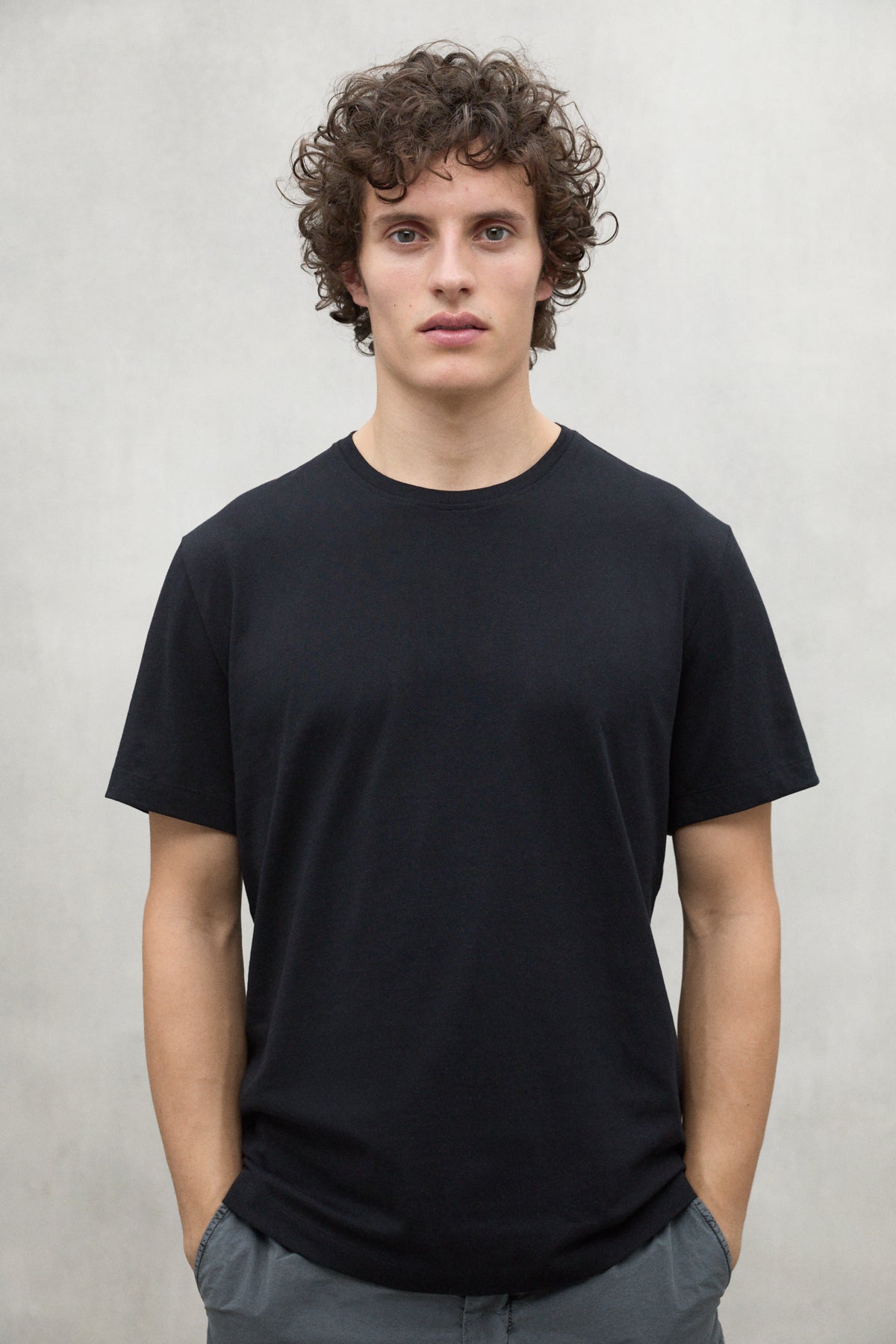 camiseta-ecoalf-regeneration-vent-negra-de-algod-n-regenerativo image 2