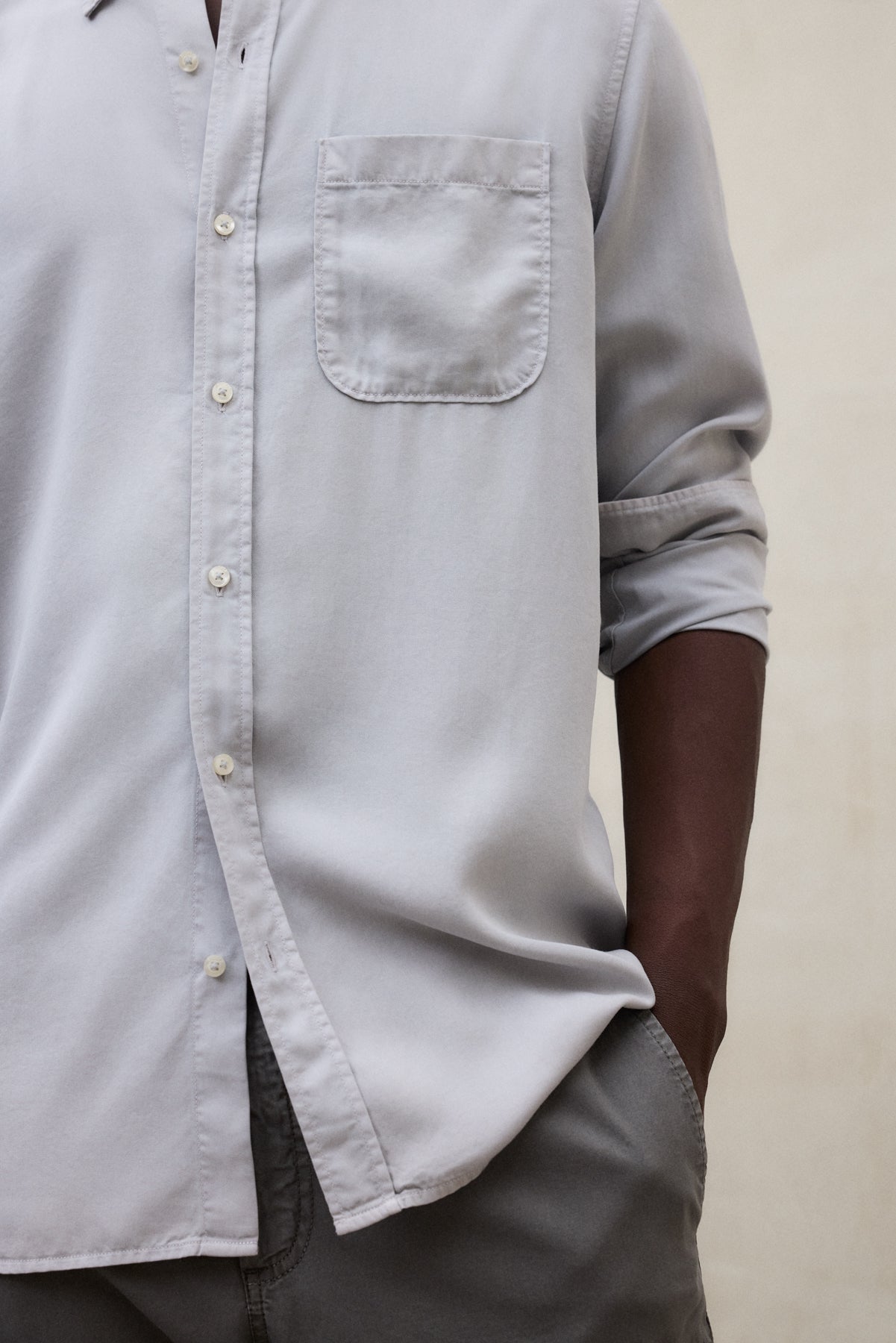 camisa-ecoalf-antejo-gris-para-hombre-fit-regular-de-100-tencel-lyocell-con-tape image 4