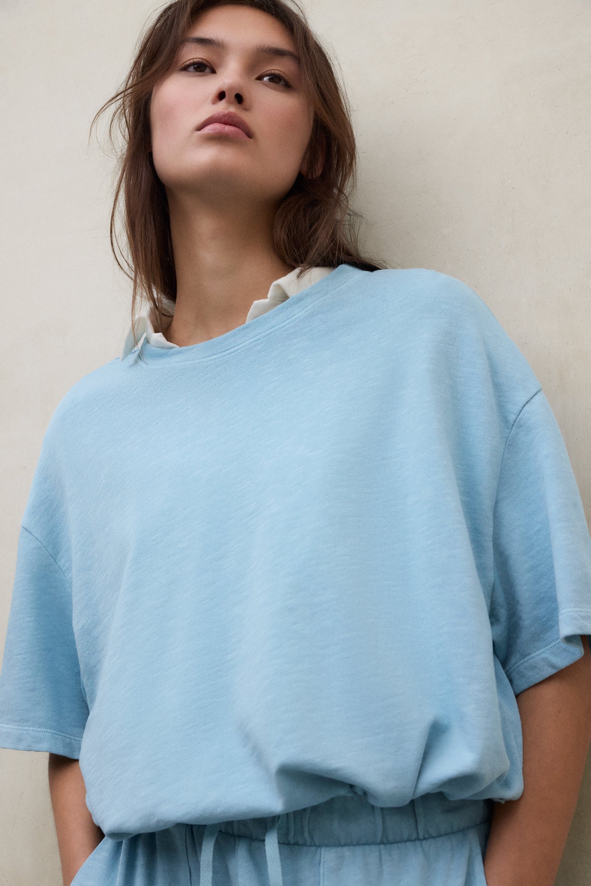 camiseta-neiva-azul-ecoalf-algod-n-regenerativo-para-mujer image 5