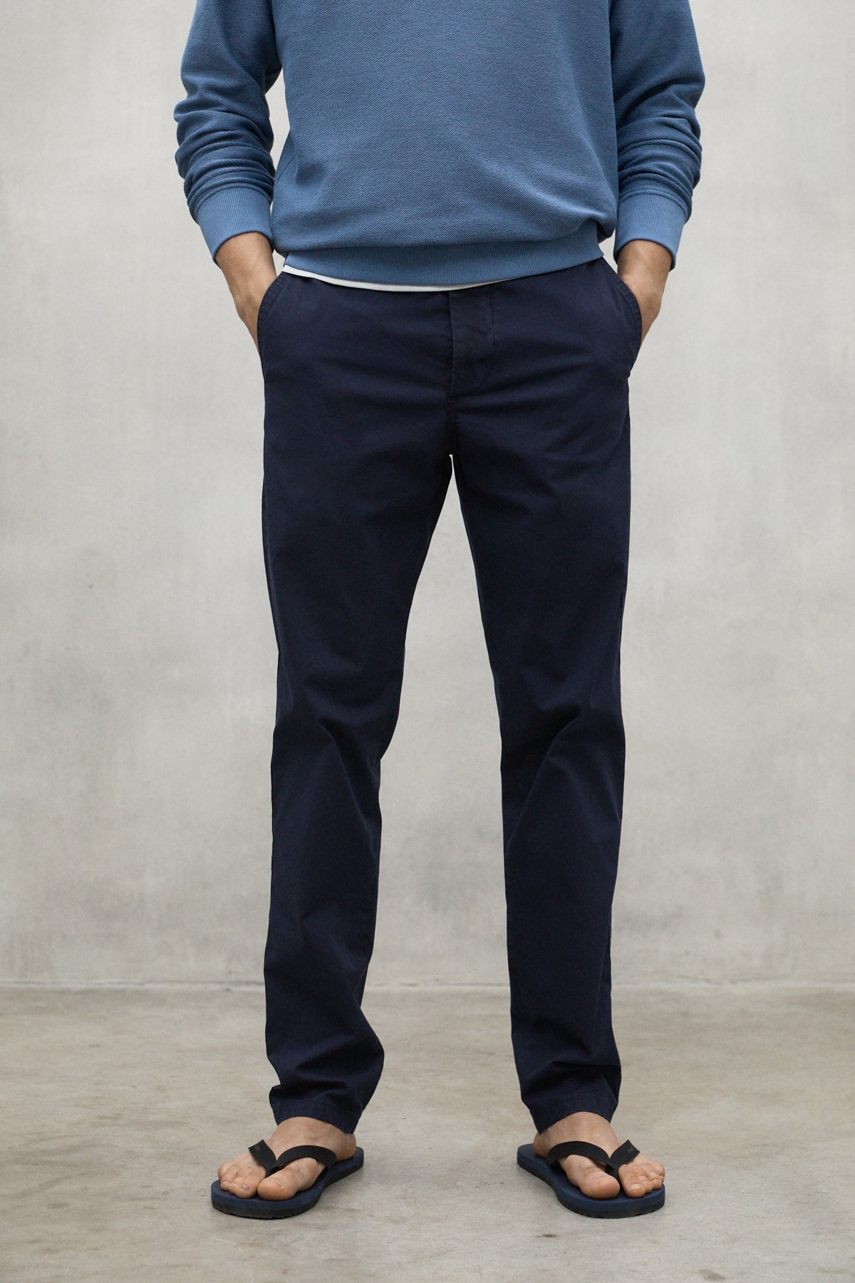 pantal-n-ecoalf-aras-para-hombre-en-azul-marino-algod-n-y-algod-n-reciclado-fit- image 2