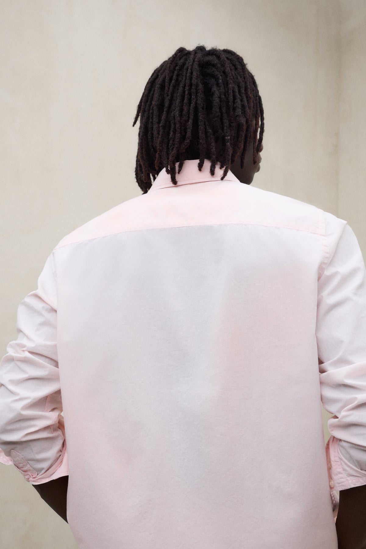 camisa-ecoalf-antejo-de-popel-n-rosa-de-hombre-algod-n-regenerativo image 4