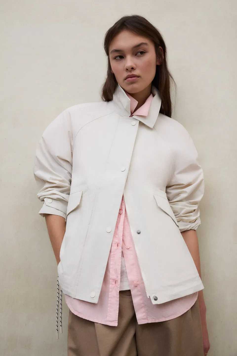 chaqueta-ecoalf-major-blanca-de-mujer-poliamida-reciclada-fit-relajado-largo-a-l image 1