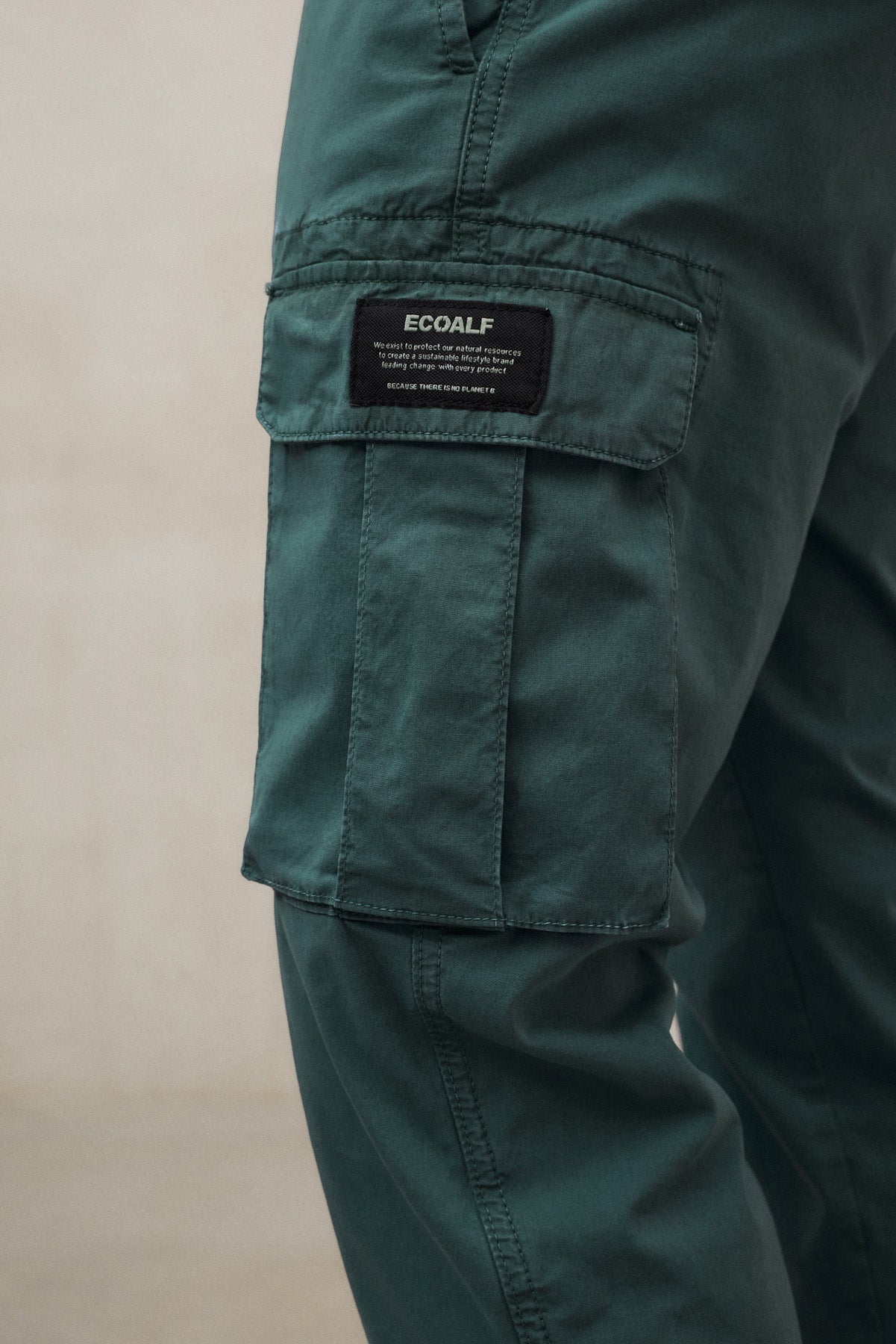 ecoalf-pantalones-ethicargo-verde-64-algod-n-regenerativo-tintados-con-pigmentos image 1