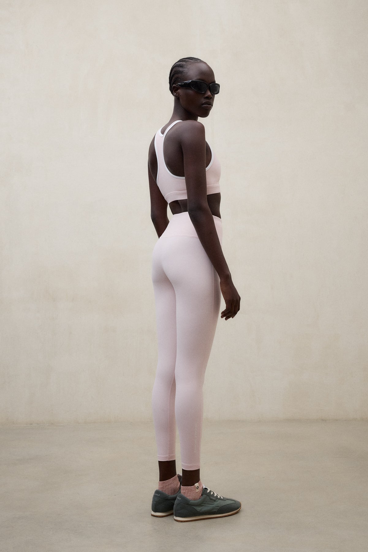 legging-mercer-de-ecoalf-para-mujer-76-poliamida-reciclada-y-24-elastano-rosa-fi image 5