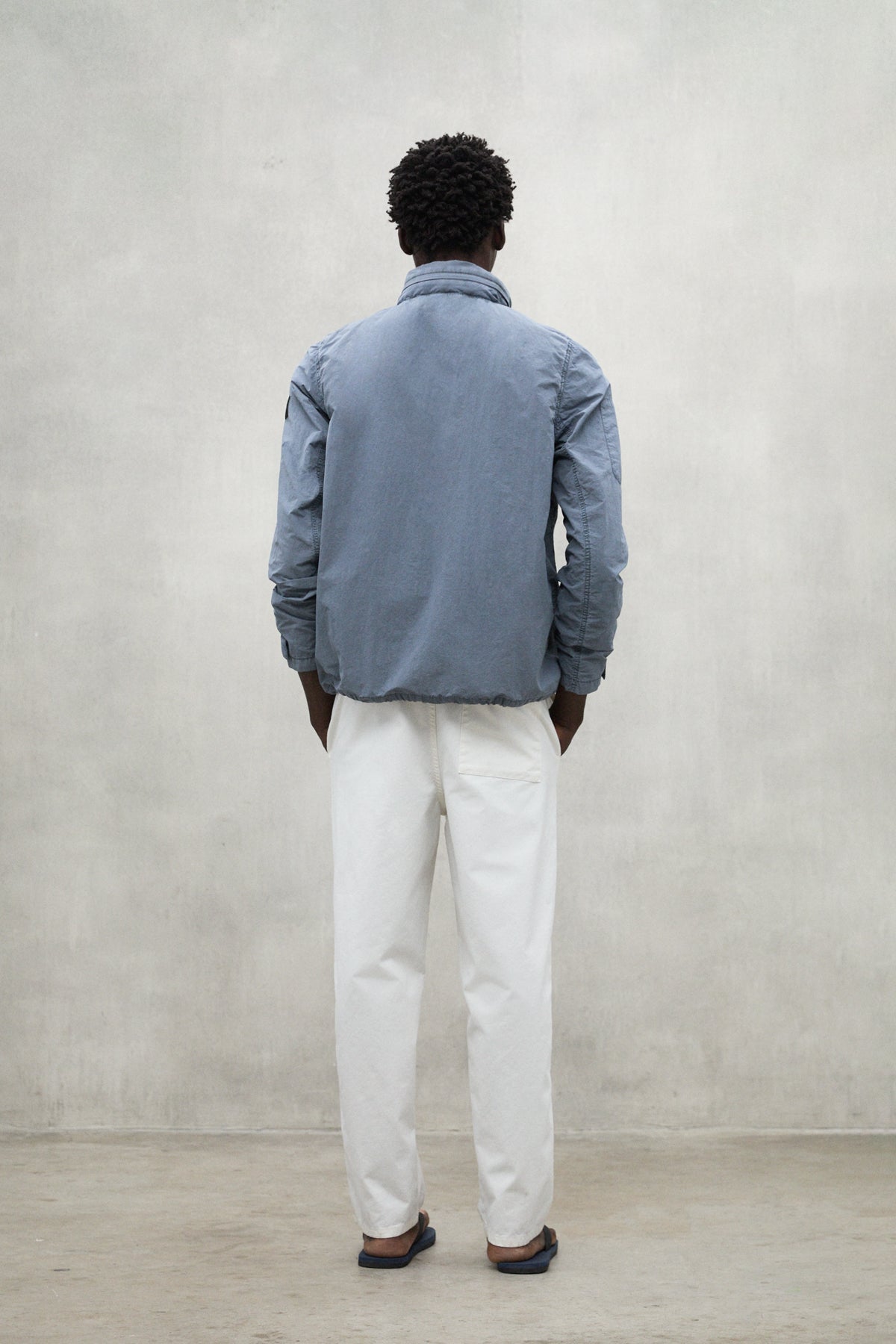 chaqueta-ecoalf-rigi-azul-para-hombre-poliamida-reciclada-capucha-plegable-y-m-l image 4