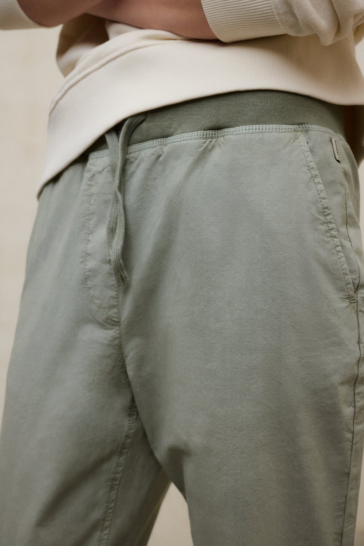 pantalones-ecoalf-gonges-verde-de-algod-n-org-nico-para-mujer image 5