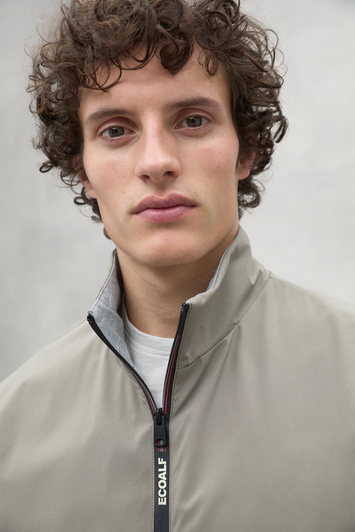 chaquetas-ecoalf-james-marr-n-de-hombre-poli-ster-100-reciclado-2-capas-e-imperm image 2