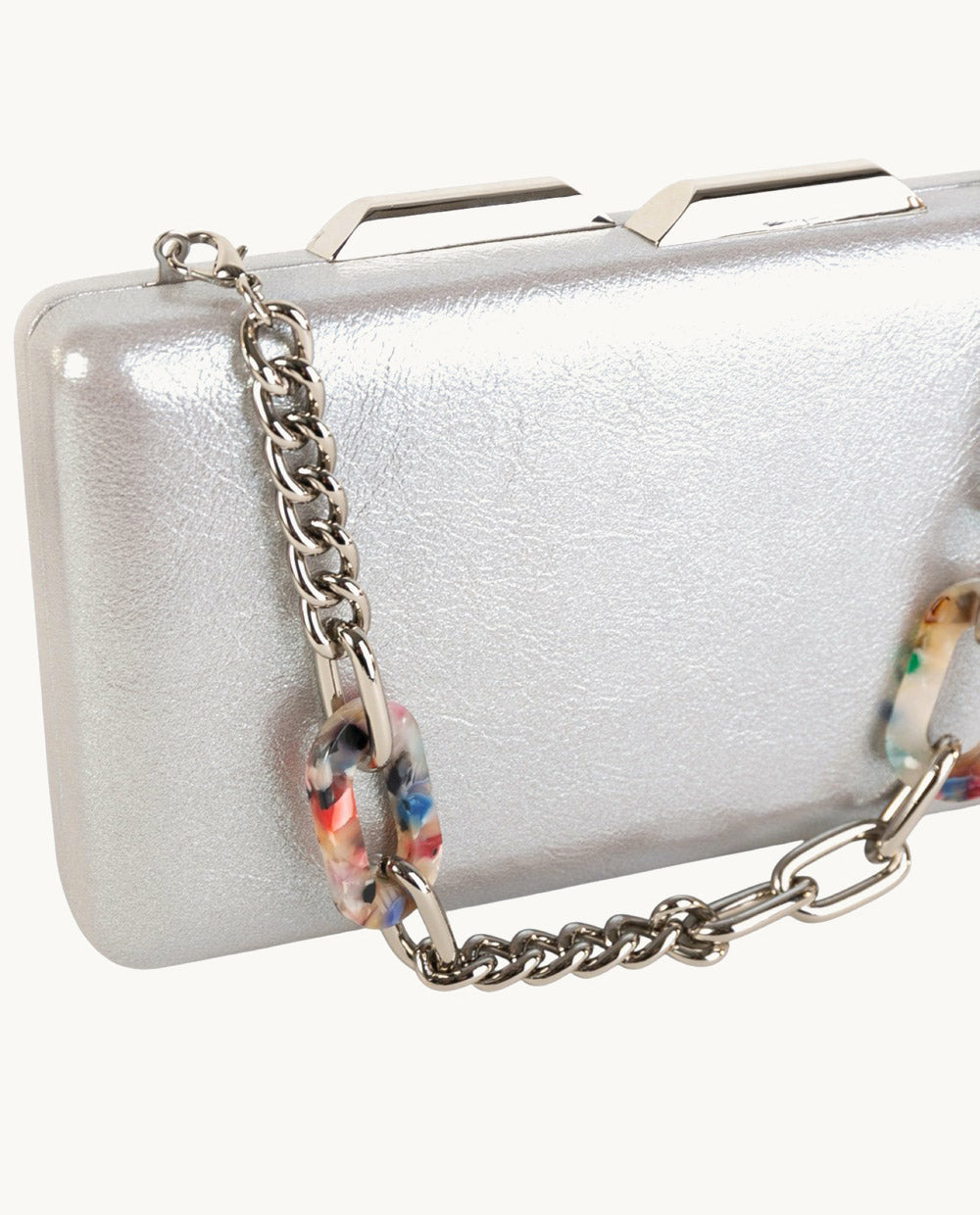 clutch-kbas-de-piel-sint-tica-plata-condotti-19-x-3-x-11-cm-mano-y-bandolera image 5