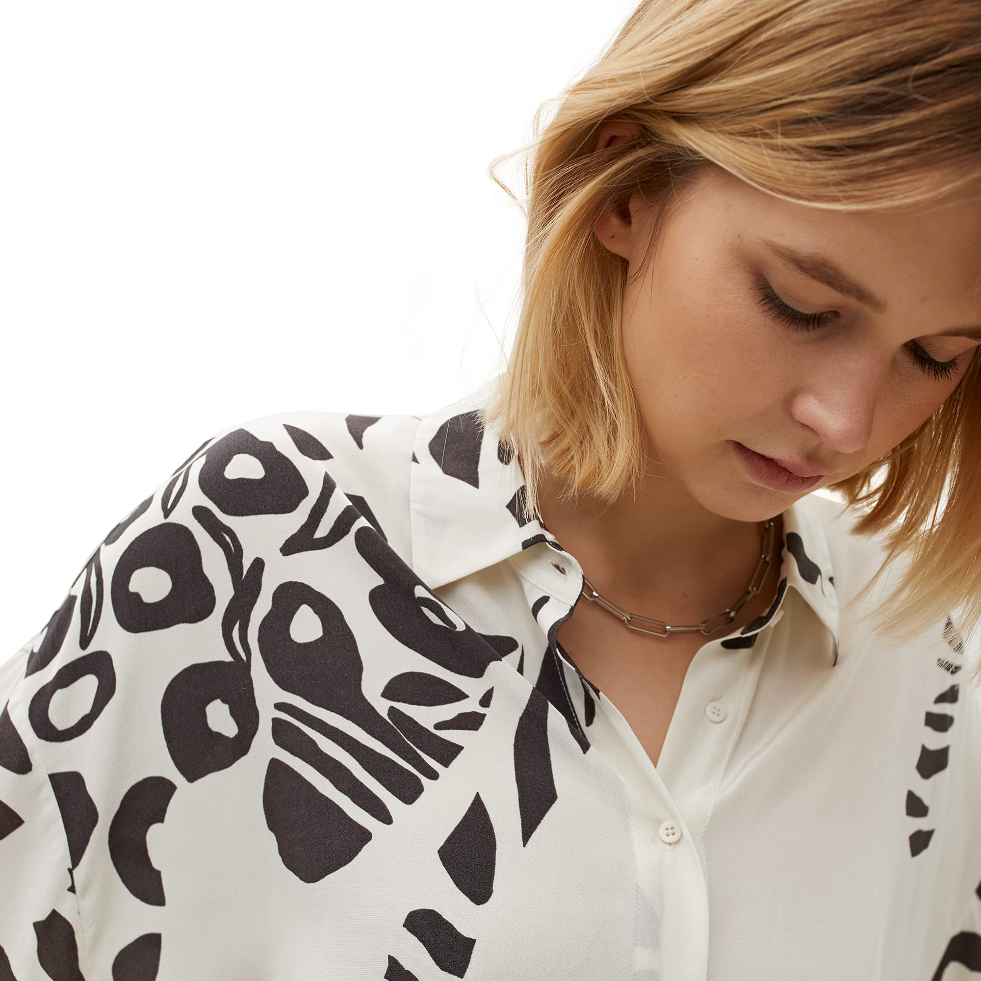 parfois-camisa-oversize-estampado-animal-mujer image 5