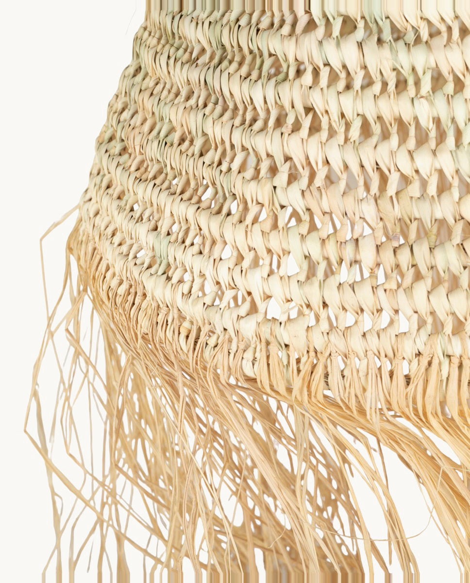 l-mpara-de-palma-con-flecos-de-rafia-kbas-estilo-bohemio-natural image 3