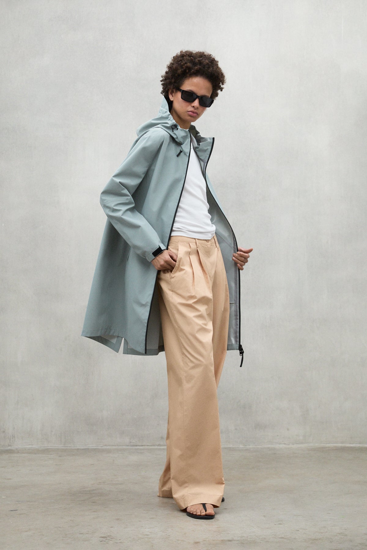 chaqueta-venue-ecoalf-verde-de-mujer-100-poli-ster-reciclado-impermeable image 1