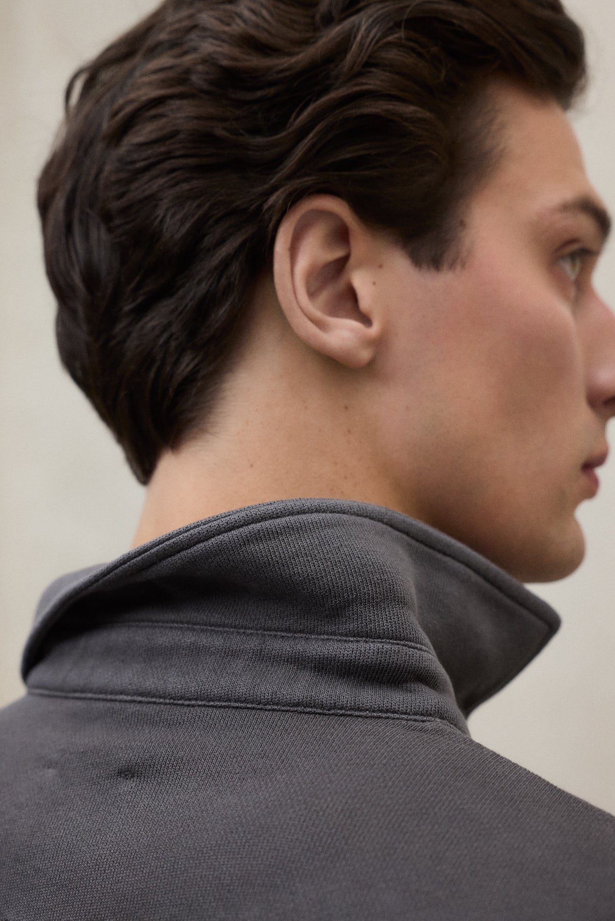 ecoalf-sudadera-polo-brendan-gris-oscuro-de-hombre-100-algod-n-reciclado image 4