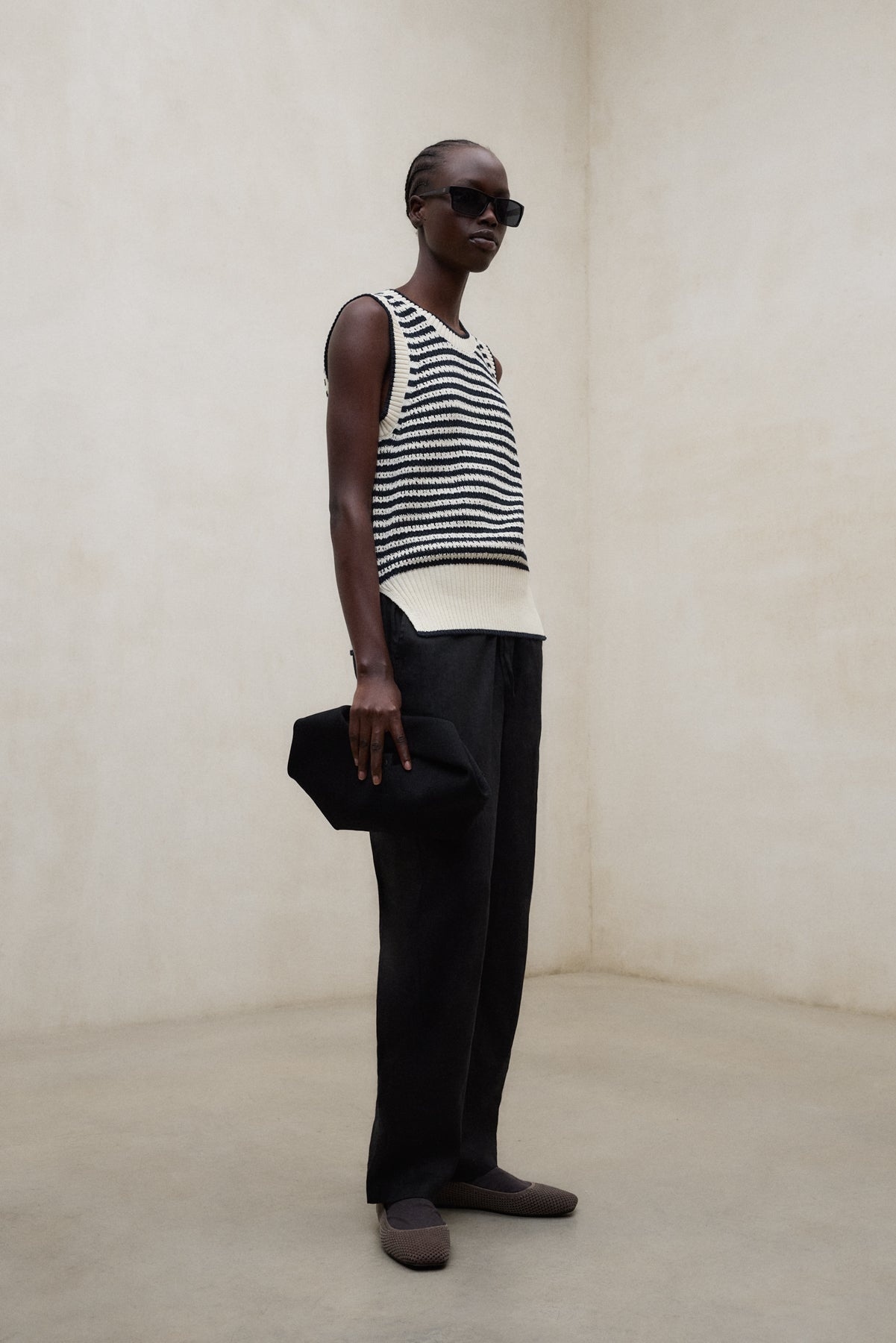 ecoalf-pantalones-indi-negro-para-mujer-pantal-n-de-lino-con-cintura-el-stica-y- image 4