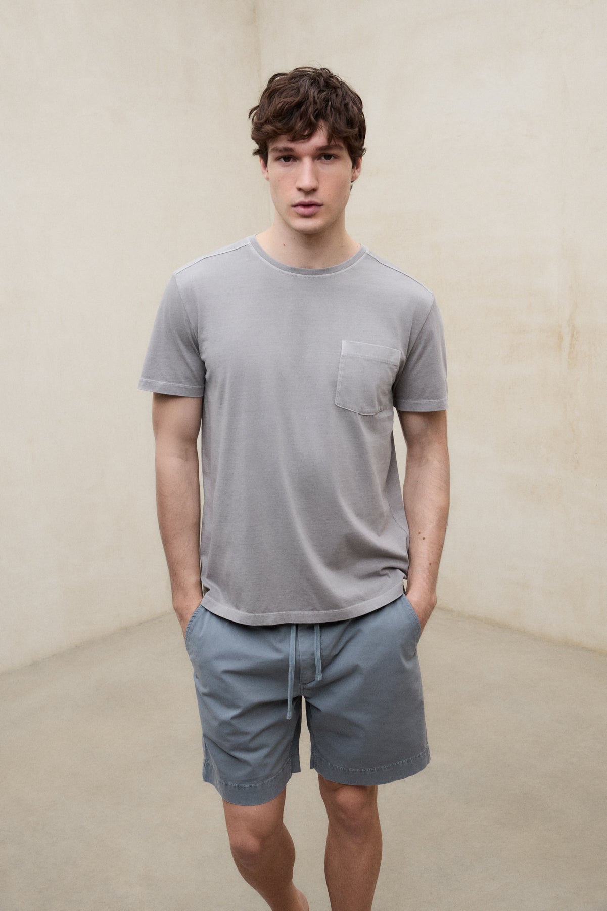 ecoalf-camiseta-alma-gris-oscuro-para-hombre-100-algod-n-regenerativo-fit-relaja image 2