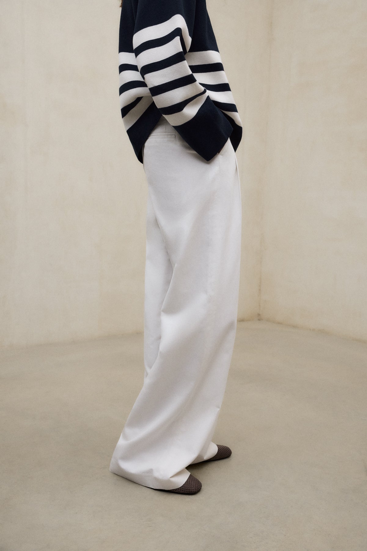pantalones-de-lino-miel-blanco-de-mujer-ecoalf image 6