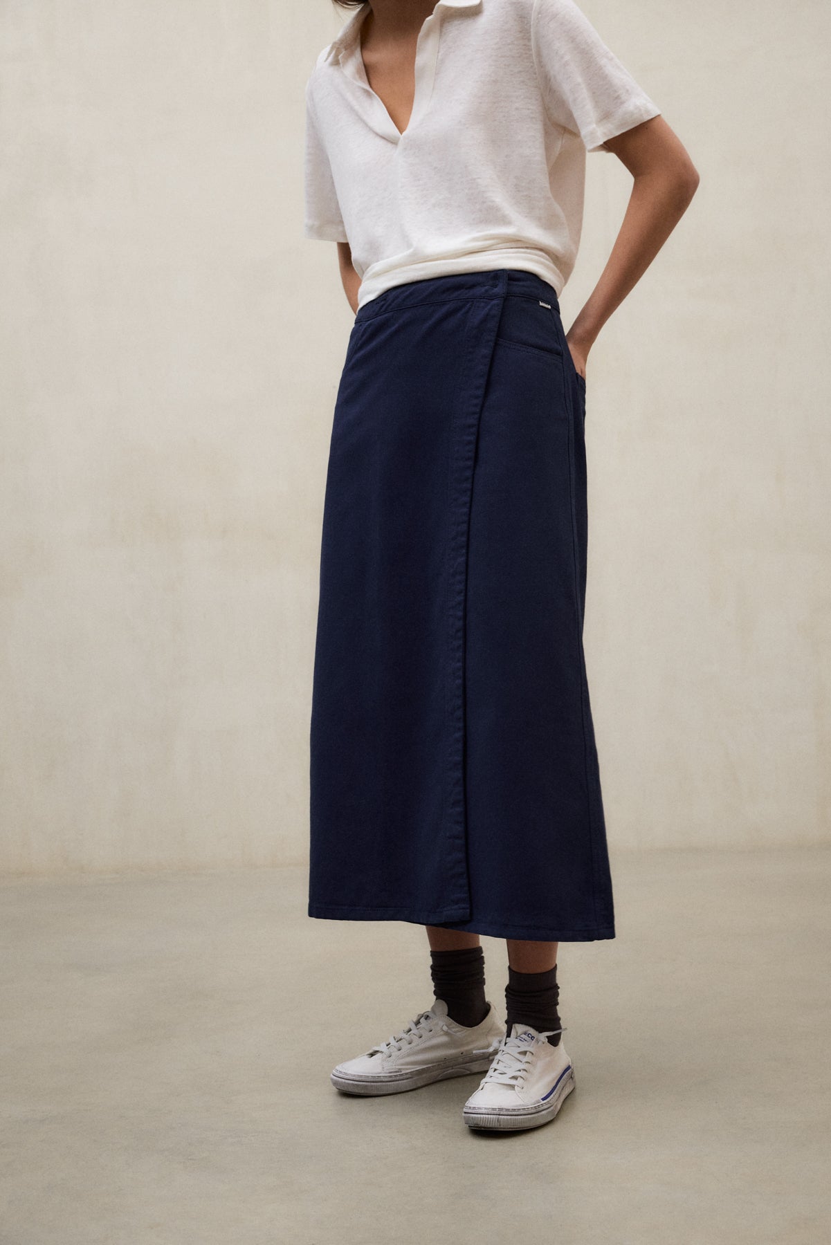 falda-ecoalf-emi-azul-marino-de-algod-n-regenerativo-para-mujer image 2