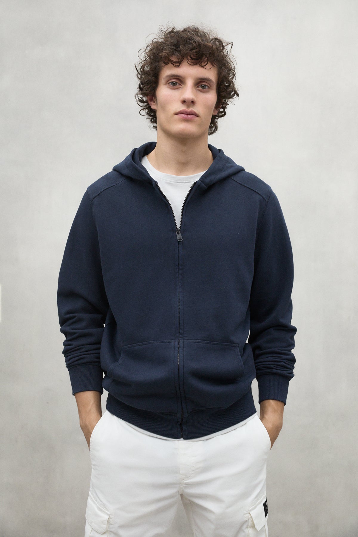 ecoalf-rena-sudadera-azul-marino-hombre-cremallera image 2