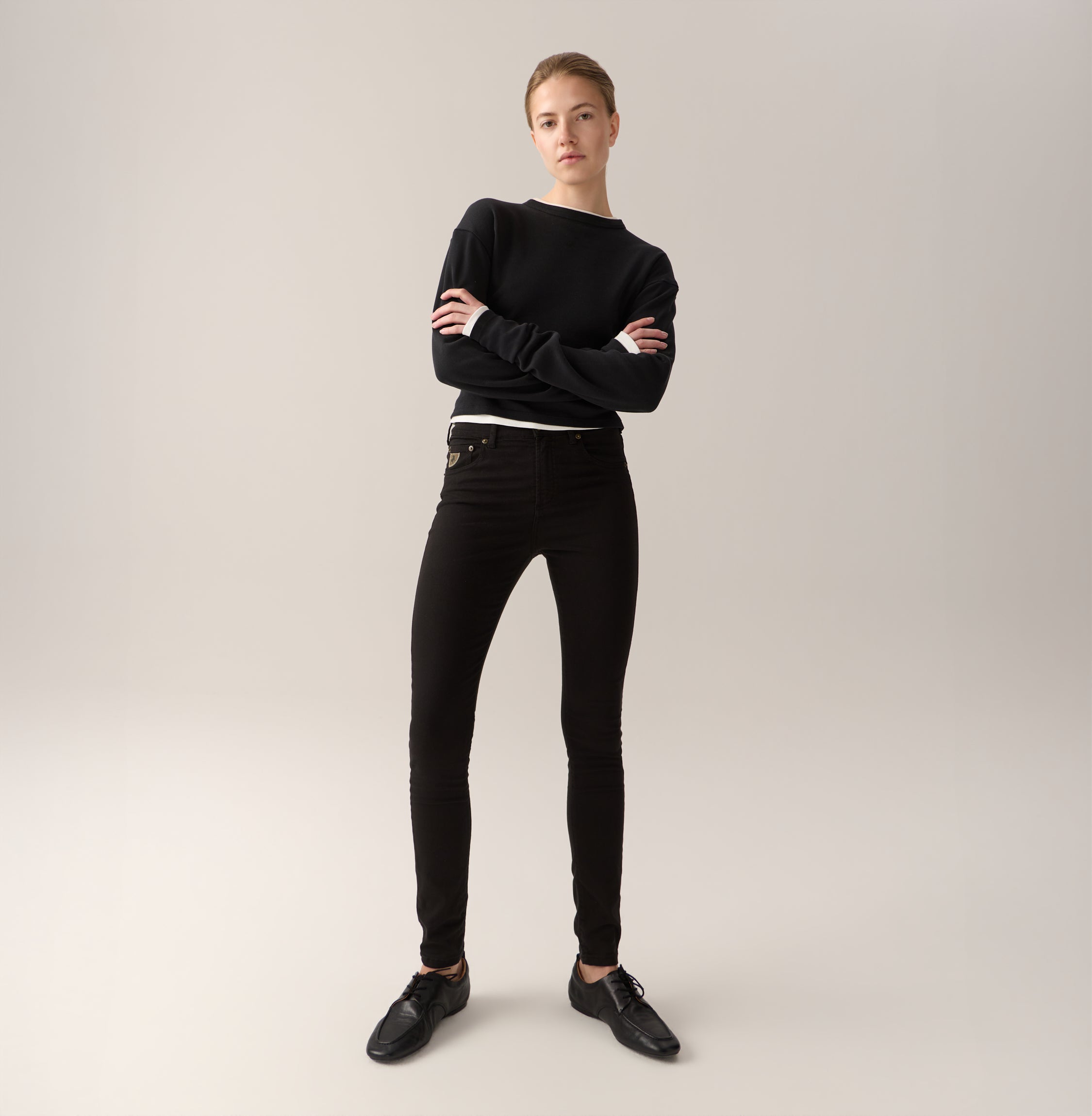 lois-celia-pantal-n-de-mujer-tiro-alto-mezcla-algod-n-modal-negro-l32 image 1