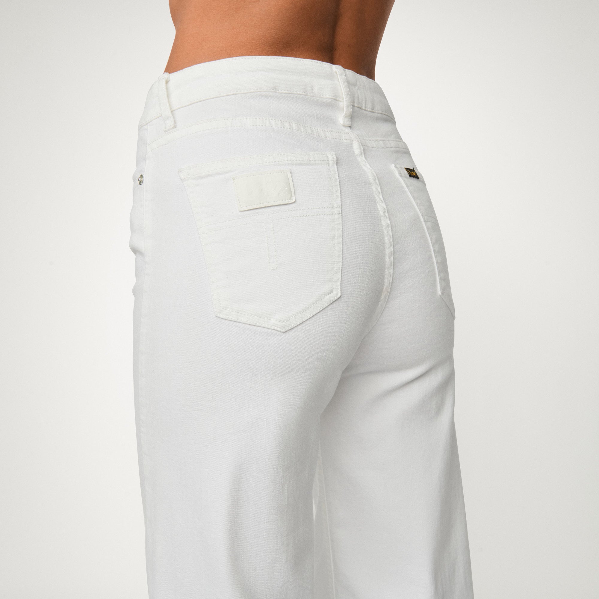 lois-palazzo-edge-jeans-anchos-de-tiro-medio image 4