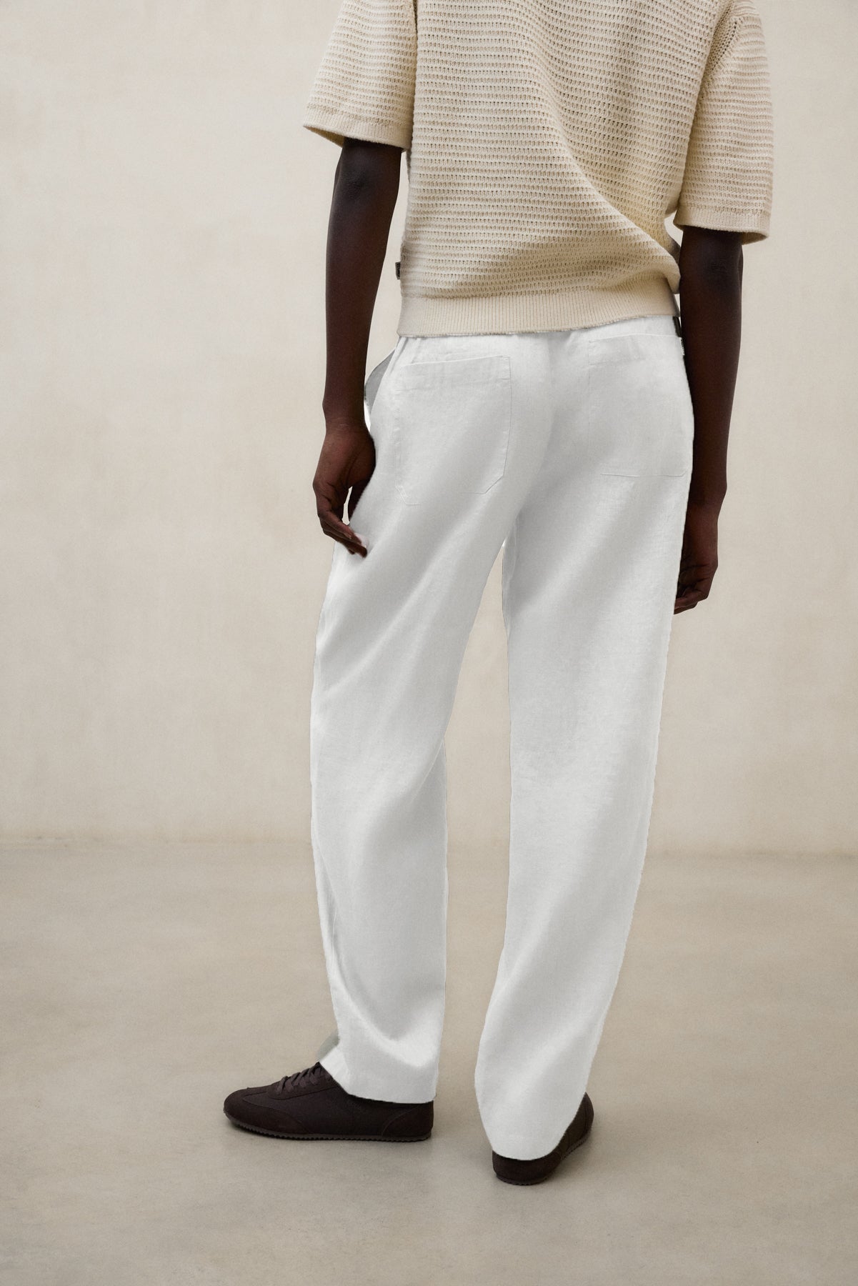 pantalones-ecoalf-indi-blanco-de-mujer-80-lino-cintura-el-stica-y-pierna-ajustad image 2