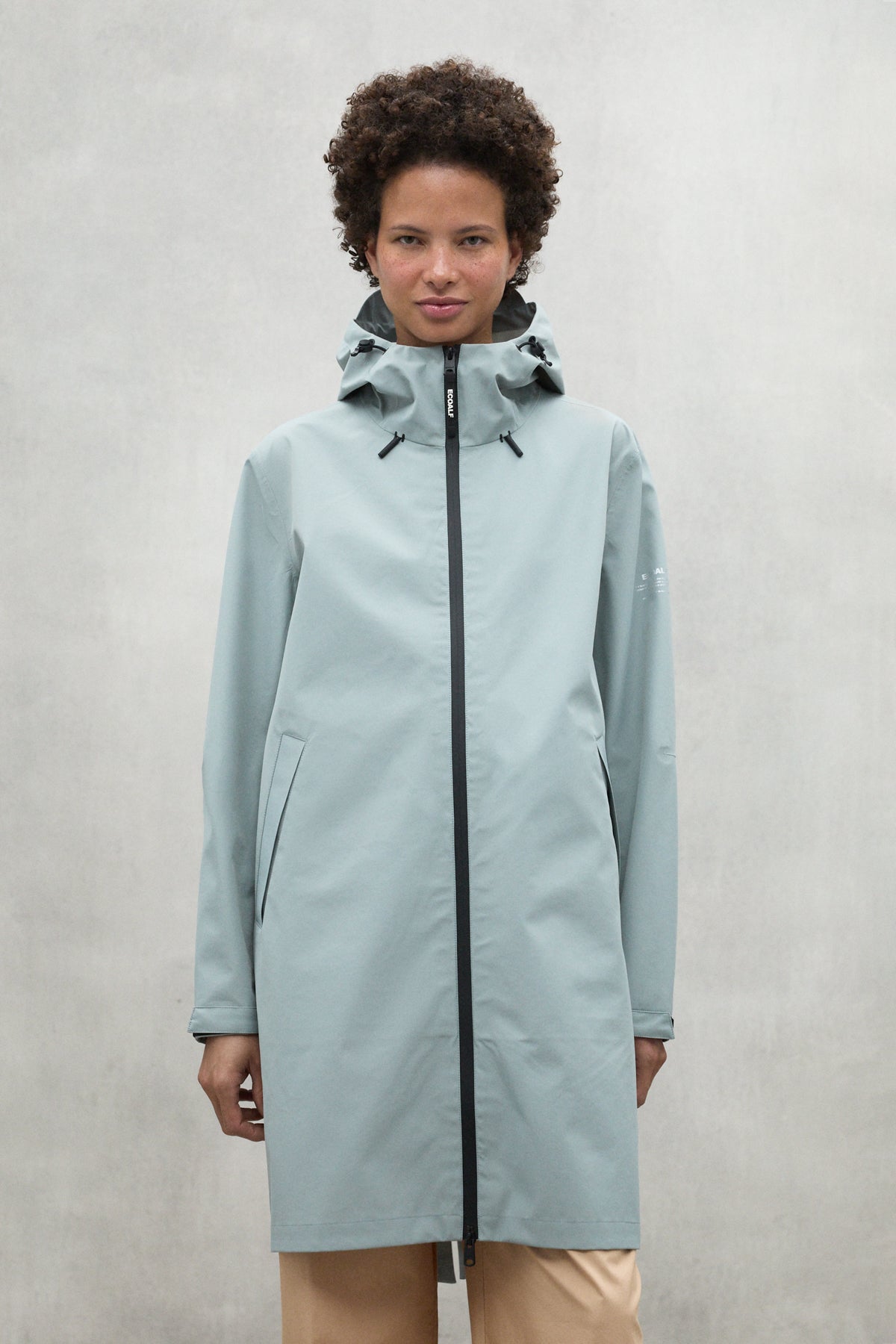 chaqueta-venue-ecoalf-verde-de-mujer-100-poli-ster-reciclado-impermeable image 6