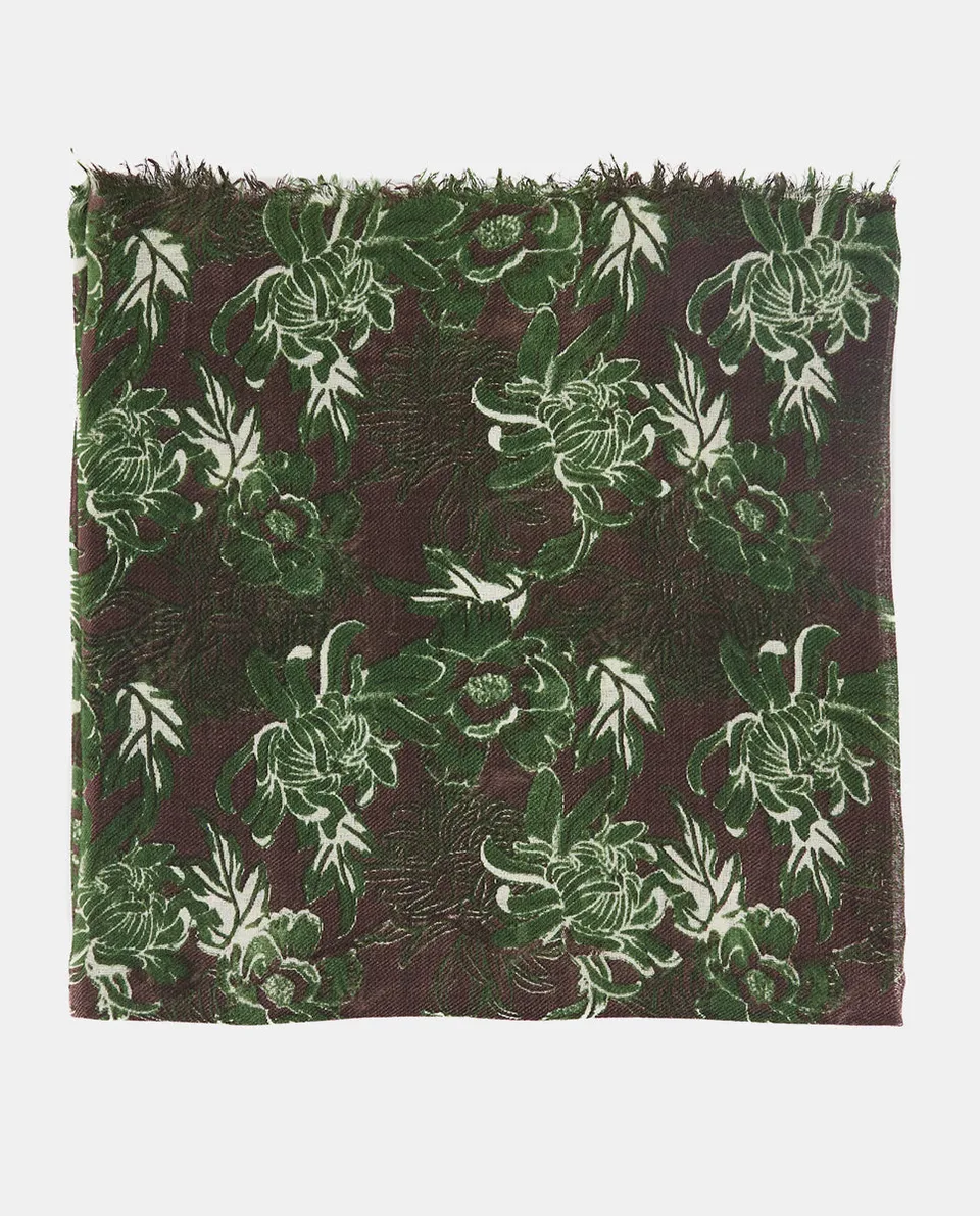 abbacino-pa-uelo-de-lana-floral-verde image 1