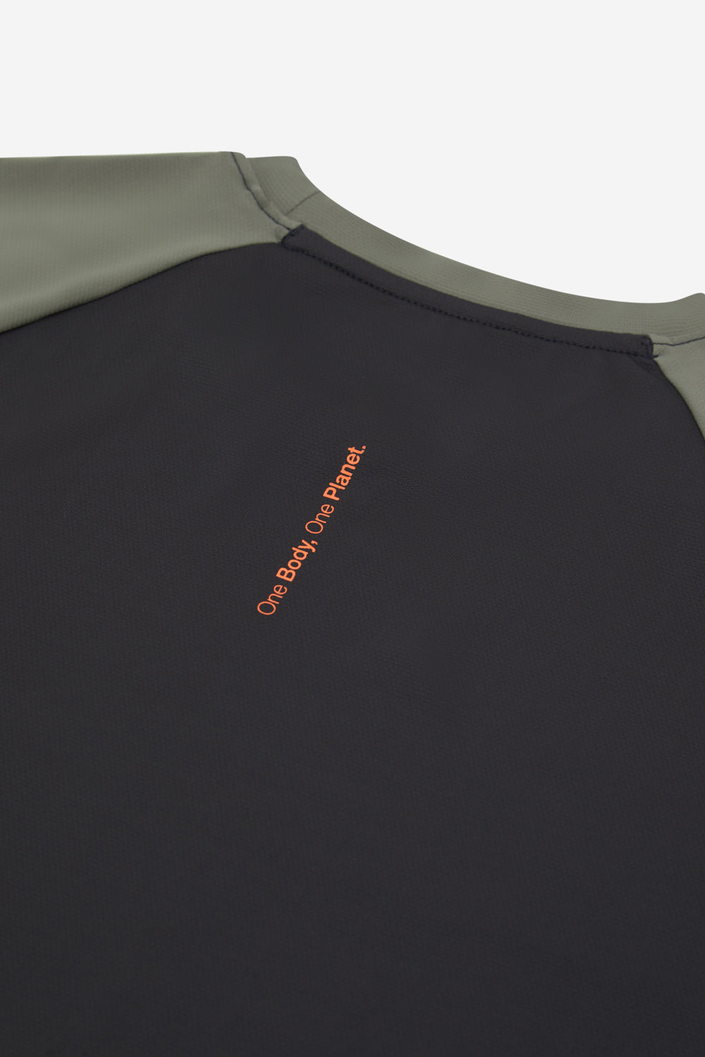 ecoalf-camiseta-protectora-singa-negra-de-hombre-poliamida-reciclada-protecci-n- image 7