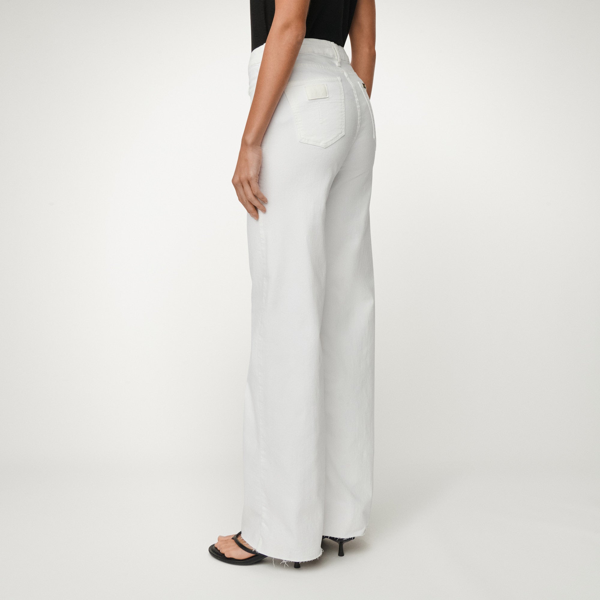 lois-palazzo-edge-jeans-anchos-de-tiro-medio image 3