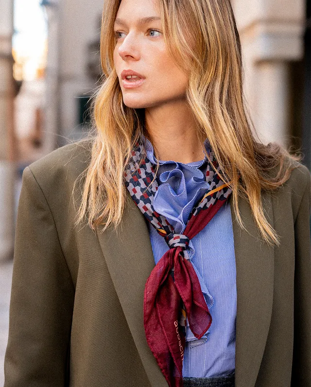abbacino-bandana-de-seda-burdeos-con-estampado-geom-trico image 1