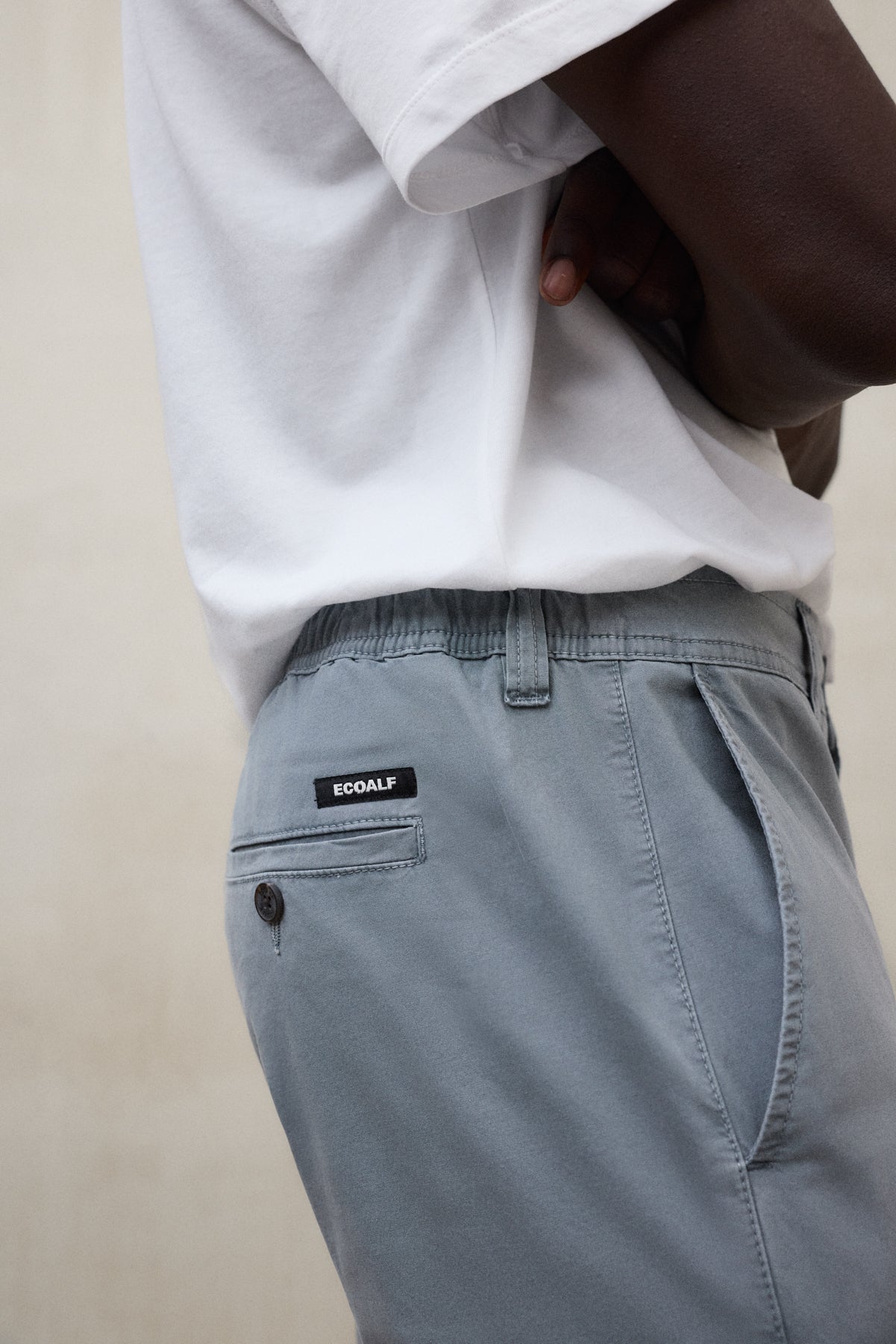 pantalones-ethiwin-de-ecoalf-para-hombre-en-azul-claro-algod-n-regenerativo image 4