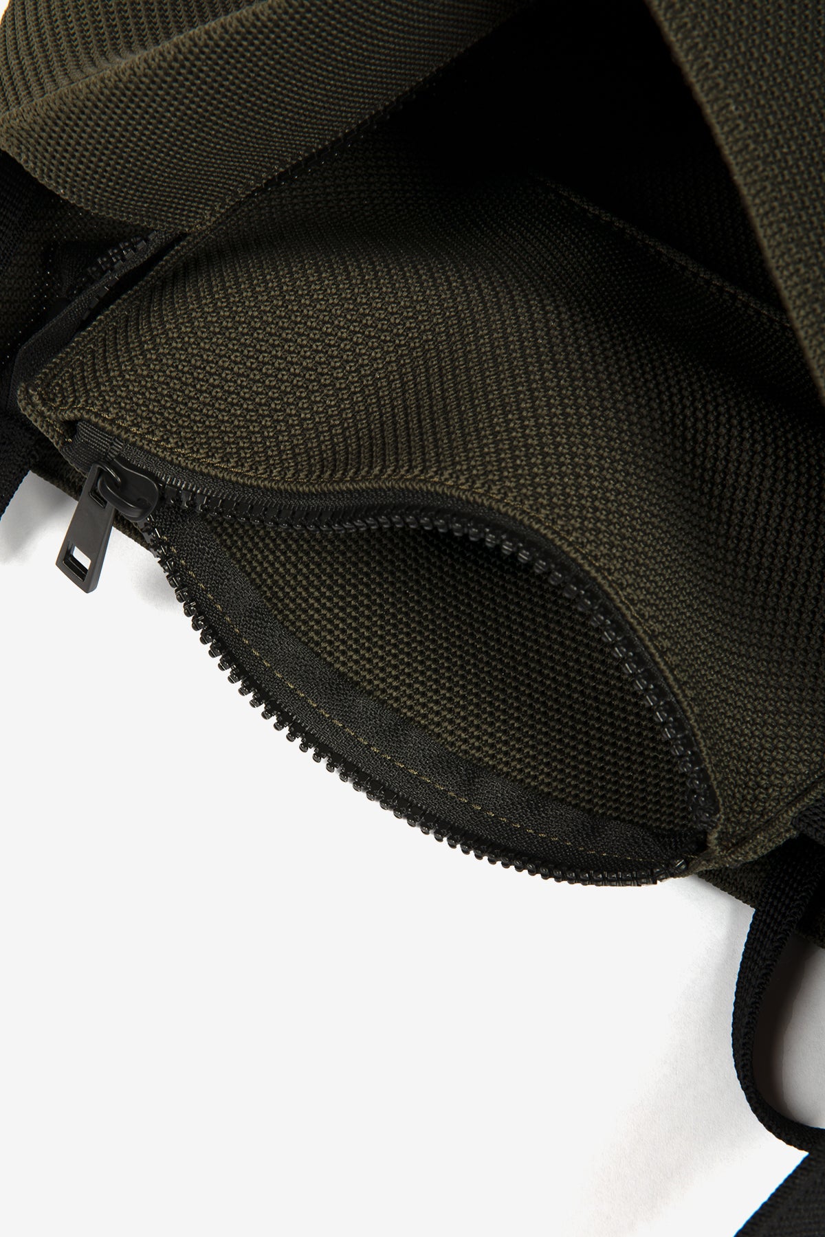 ecoalf-bolso-bucket-tika-khaki-bolso-de-hombro-de-punto-con-poli-ster-reciclado image 7