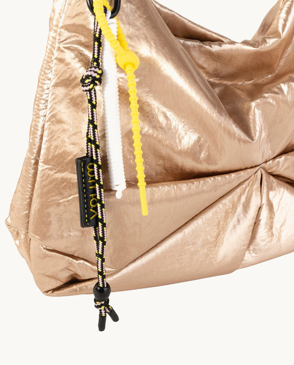 bandolera-urban-rania-kbas-de-nylon-dorado-30-x-10-x-23-cm-con-pliegues-y-asa-tr image 3