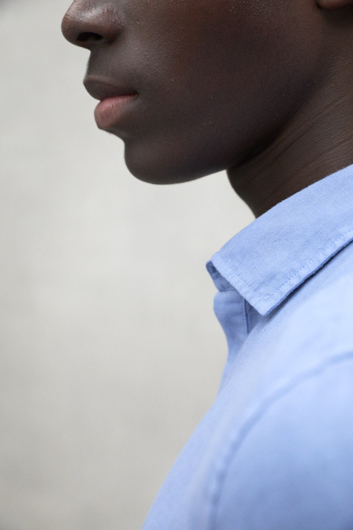 ecoalf-camisa-polino-azul-de-hombre-100-lino-corte-regular-cuello-cortado image 5
