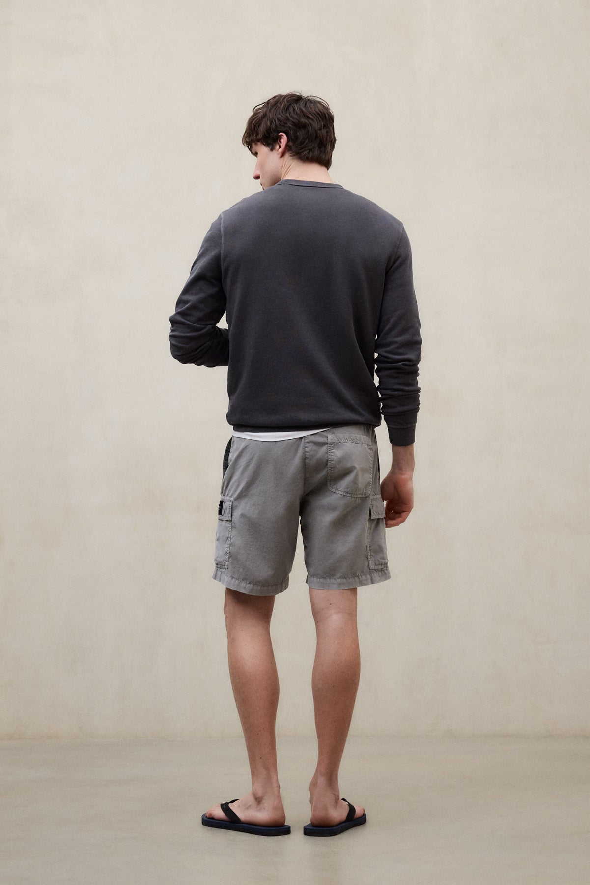 sudadera-ecoalf-gola-algod-n-reciclado-gris-oscuro-hombre image 2