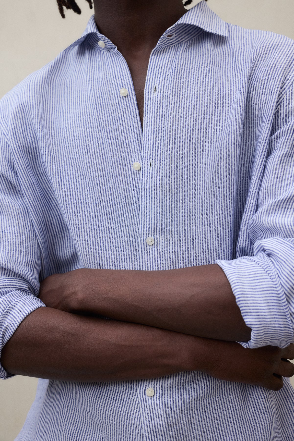 ecoalf-camisa-alfredo-de-lino-a-rayas-azul-marino-100-lino image 2