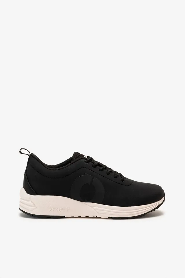 zapatilla-ecoalf-chicago-negra-de-hombre-59-poli-ster-reciclado-ligera-y-sin-met image 1