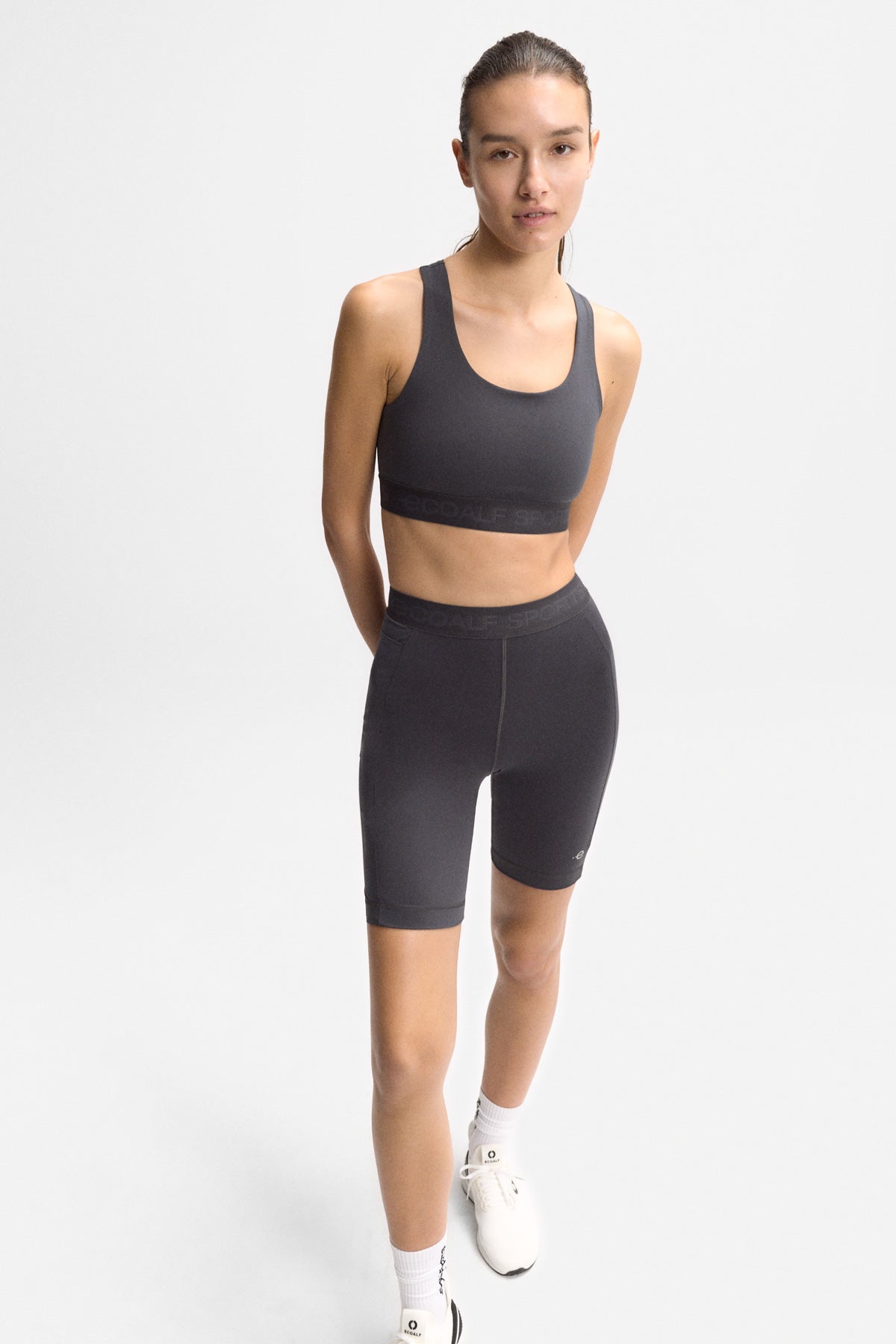 top-berl-n-gris-de-ecoalf-para-mujer-poliamida-reciclada-y-elastano-compresivo-y image 2