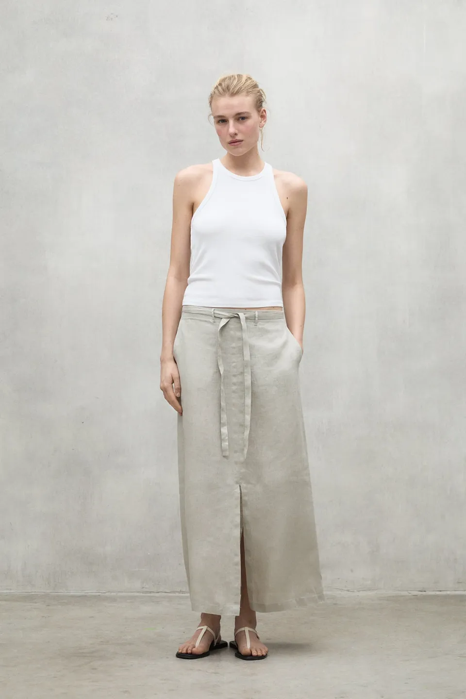 falda-ecoalf-lara-beige-de-lino-reciclado-para-mujer image 1