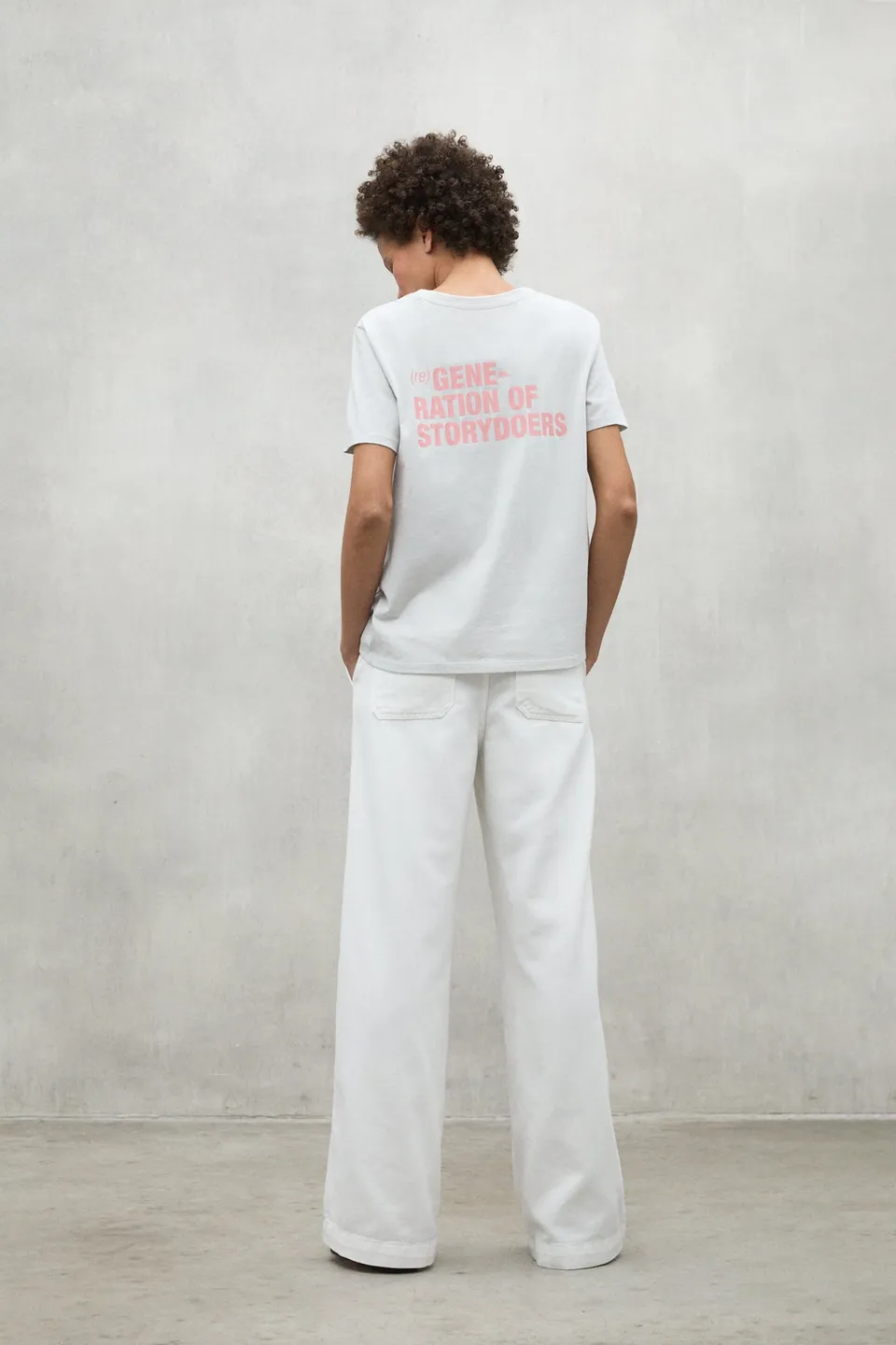 camiseta-ecoalf-re-generation-gris-y-rosa-para-mujer-100-algod-n-regenerativo-co image 1