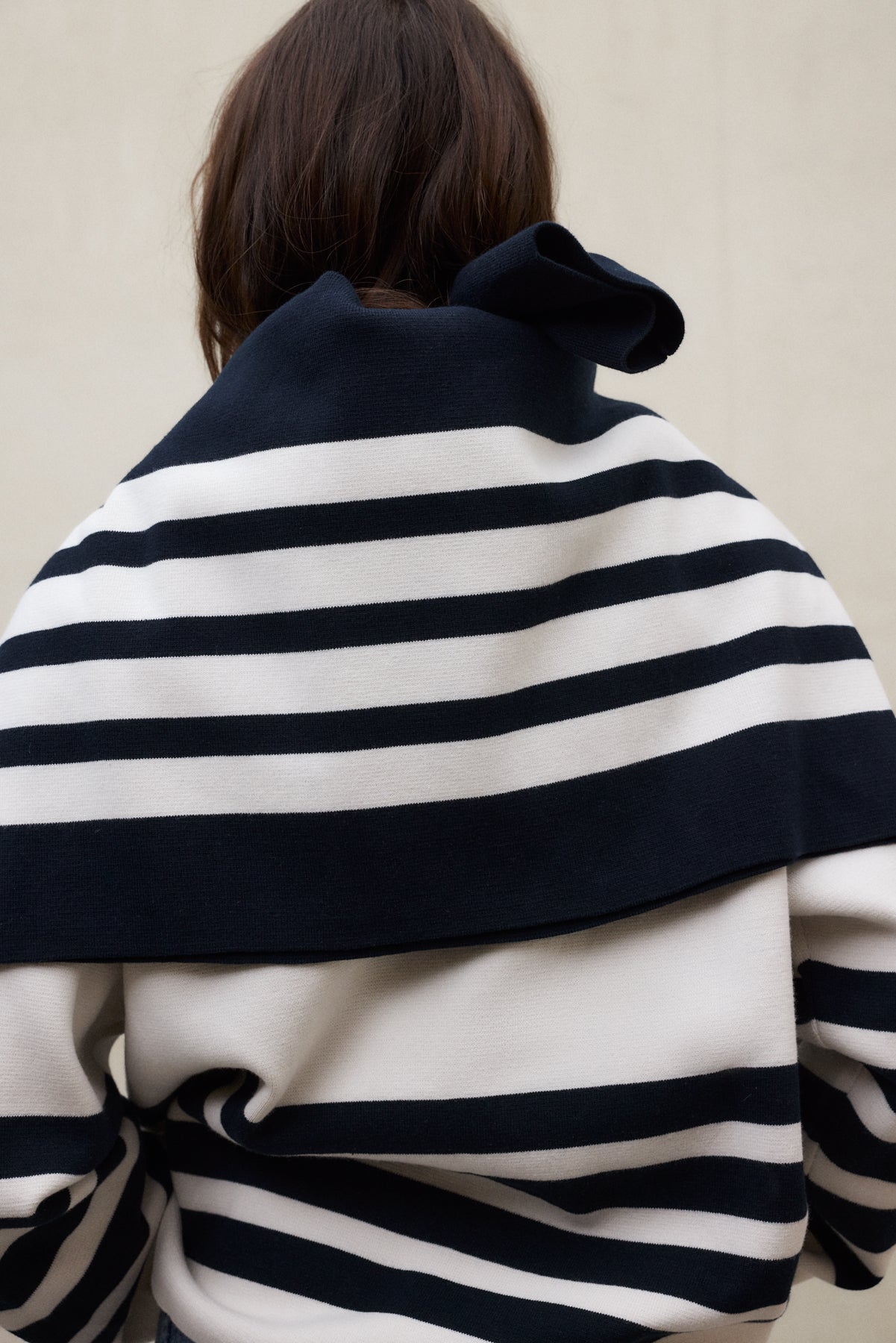 ecoalf-jersey-koa-blanco-de-mujer-algod-n-reciclado-y-fit-oversize image 8