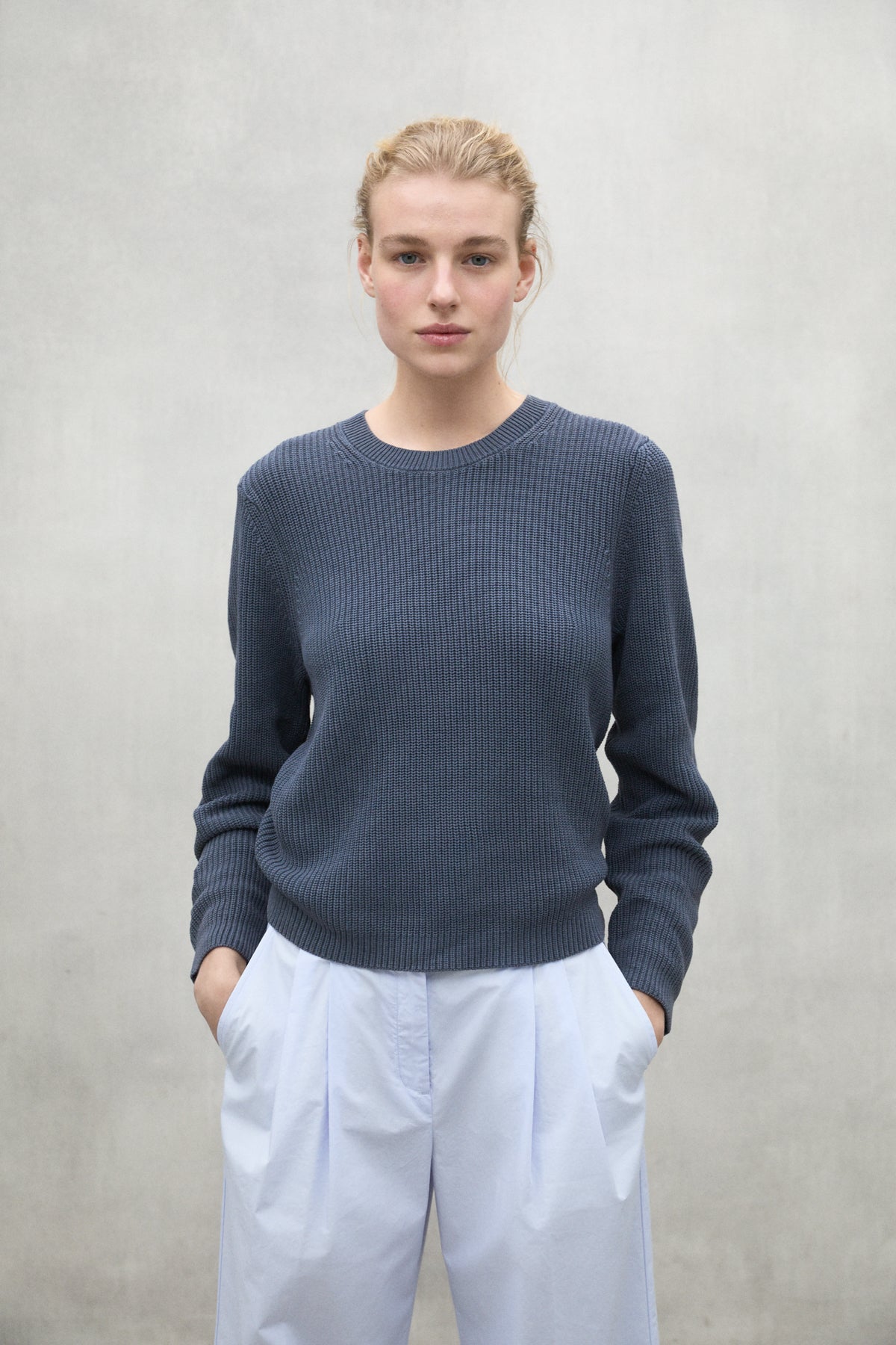 jersey-inga-de-ecoalf-algod-n-org-nico-y-lino-gris-oscuro image 2
