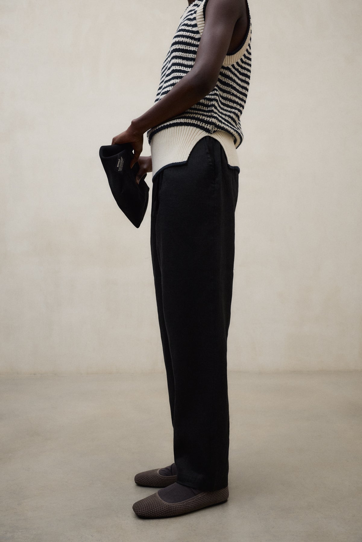 ecoalf-pantalones-indi-negro-para-mujer-pantal-n-de-lino-con-cintura-el-stica-y- image 3