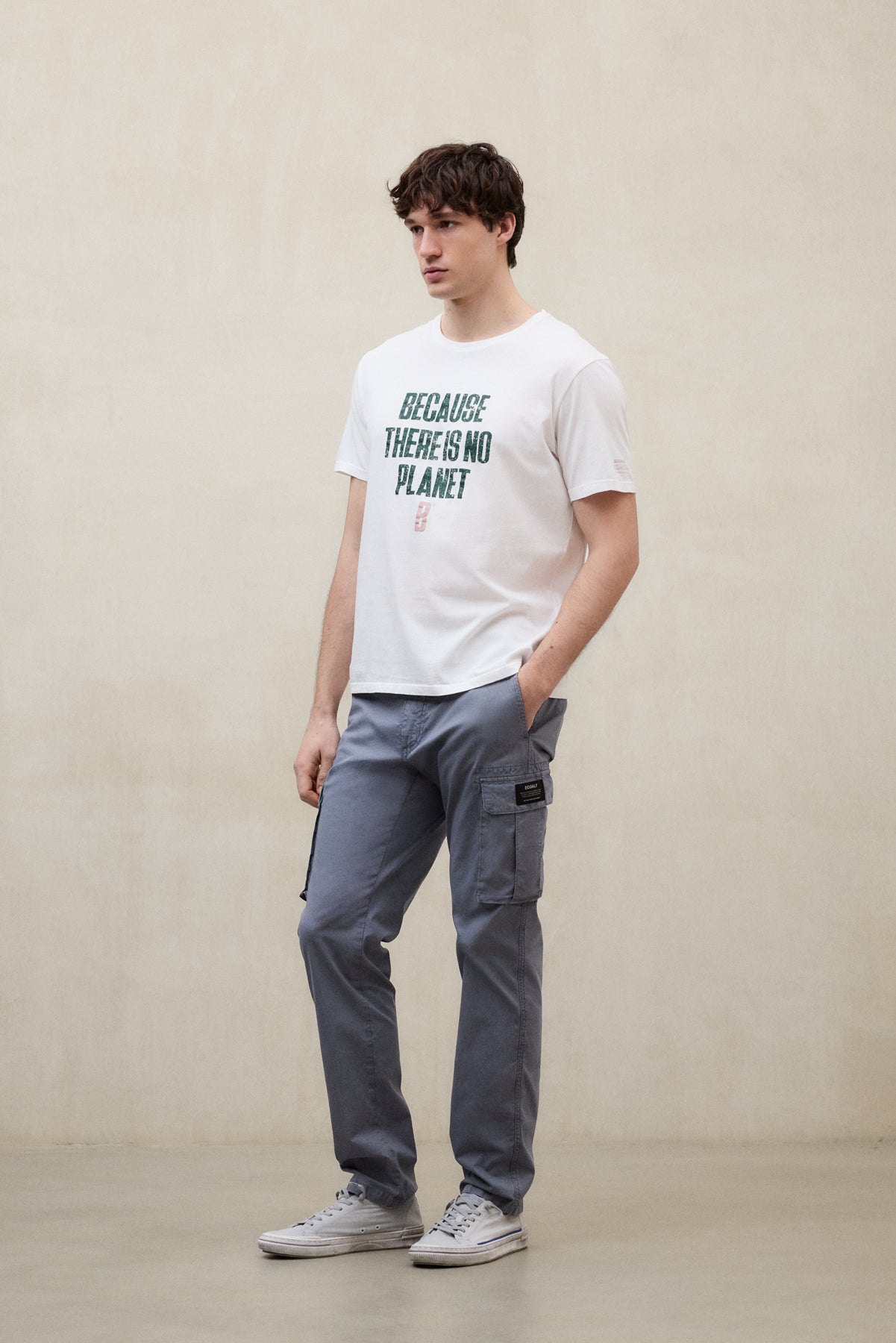 ecoalf-camiseta-min-blanca-para-hombre-camiseta-de-algod-n-org-nico-con-estampad image 4